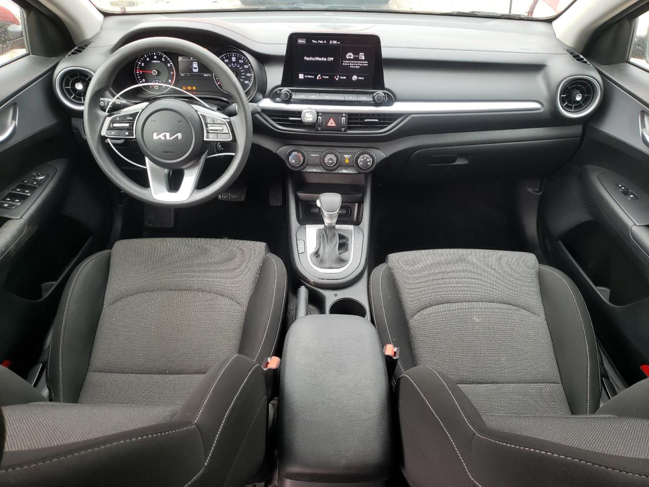 2022 Kia Forte - Image 8