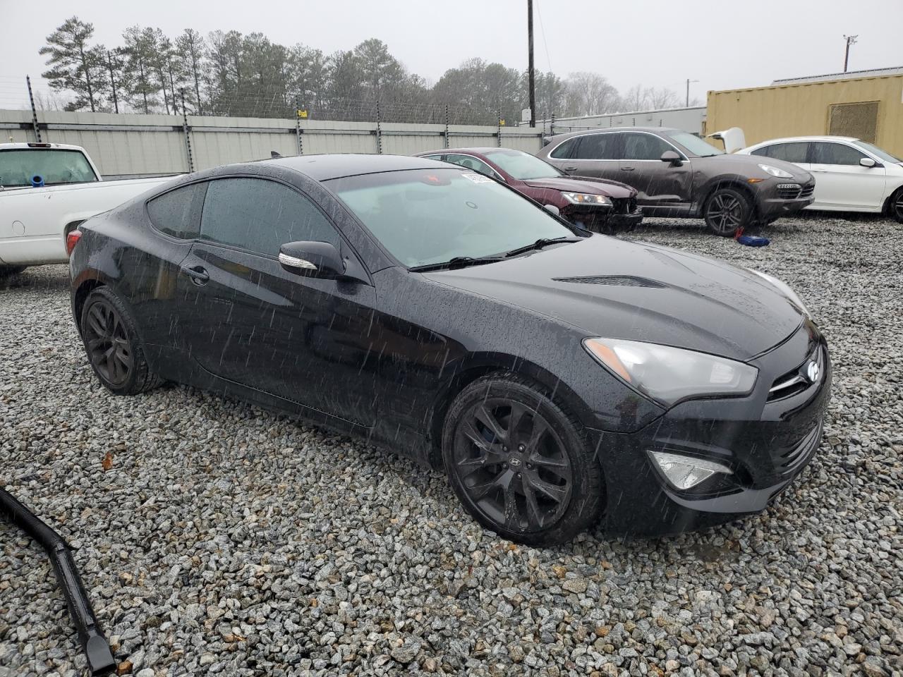 2015 Hyundai Genesis - Image 4