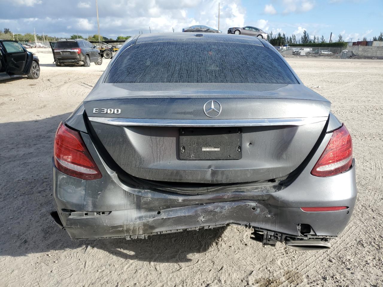 2017 Mercedes-Benz E-klasse - Image 6