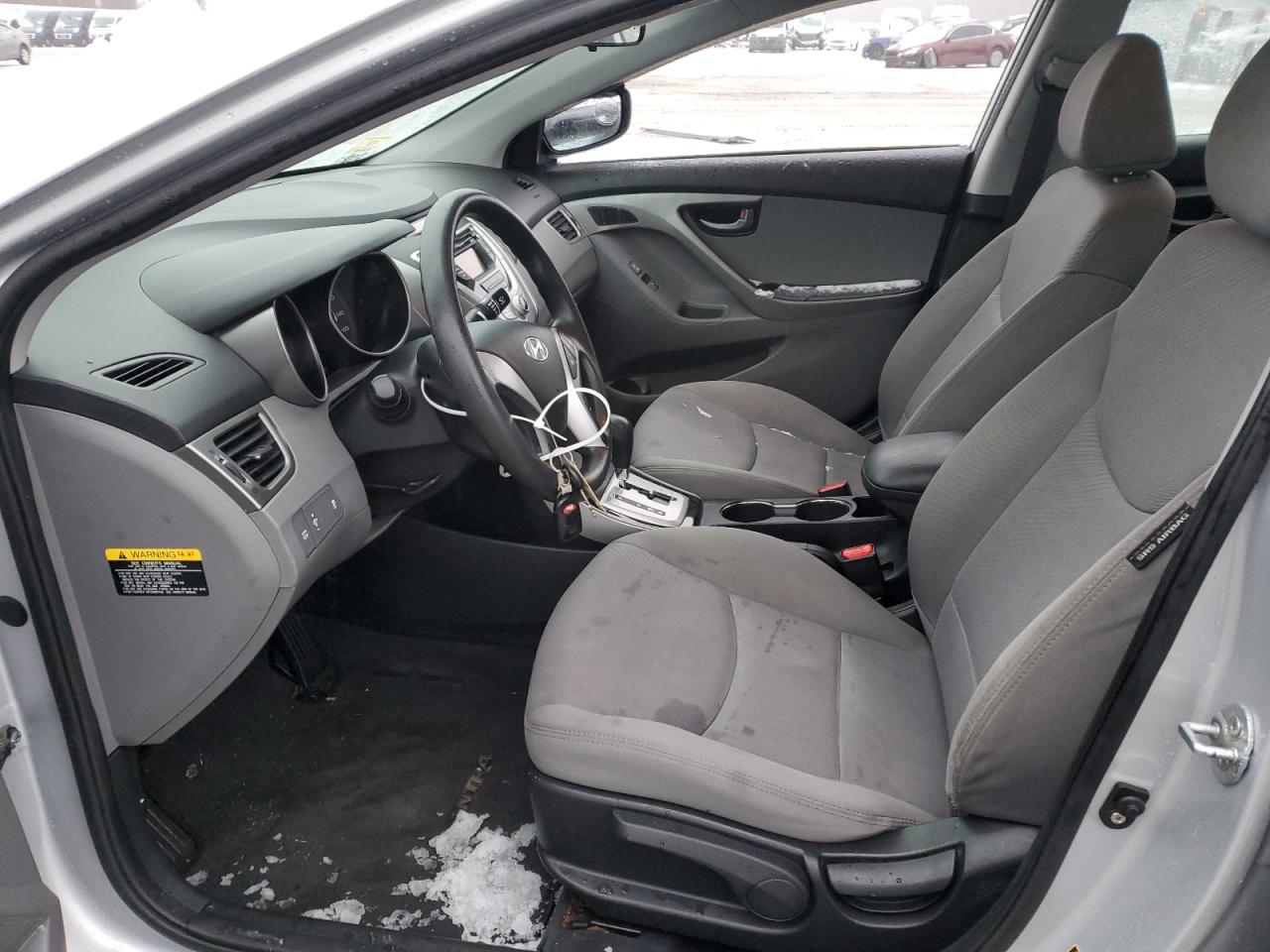 2012 Hyundai Elantra - Image 7