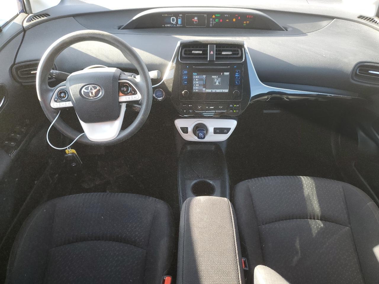 2018 Toyota Prius - Image 8