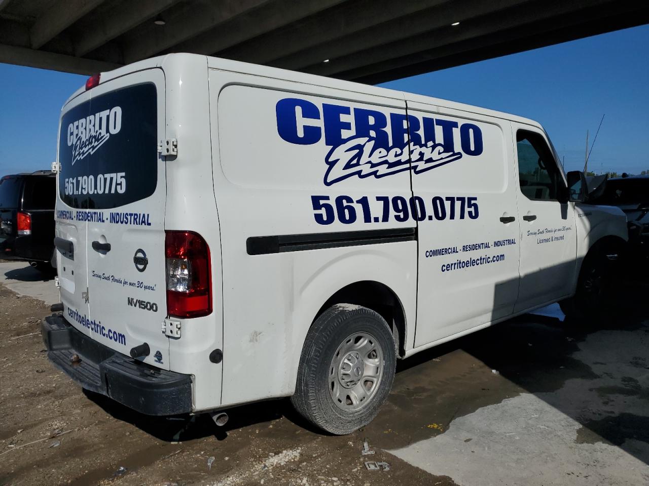 1N6BF0KM4HN808449 NISSAN NV 2017