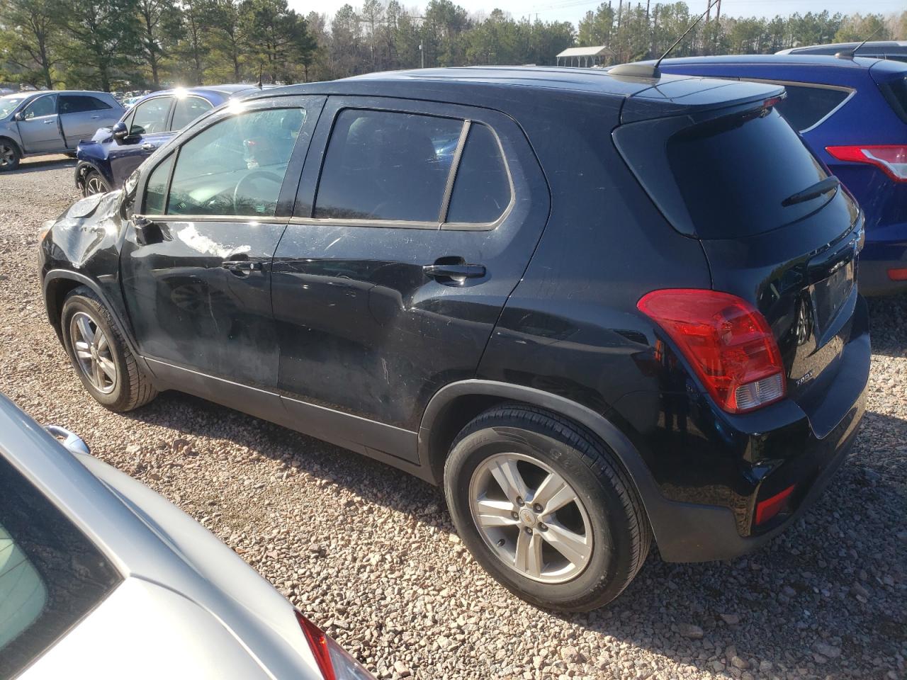 2020 Chevrolet Trax - Image 2