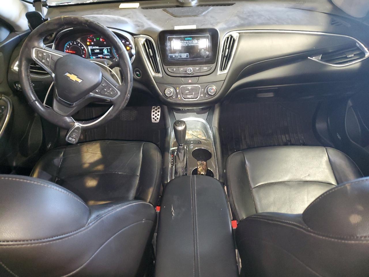 2017 Chevrolet Malibu - Image 8