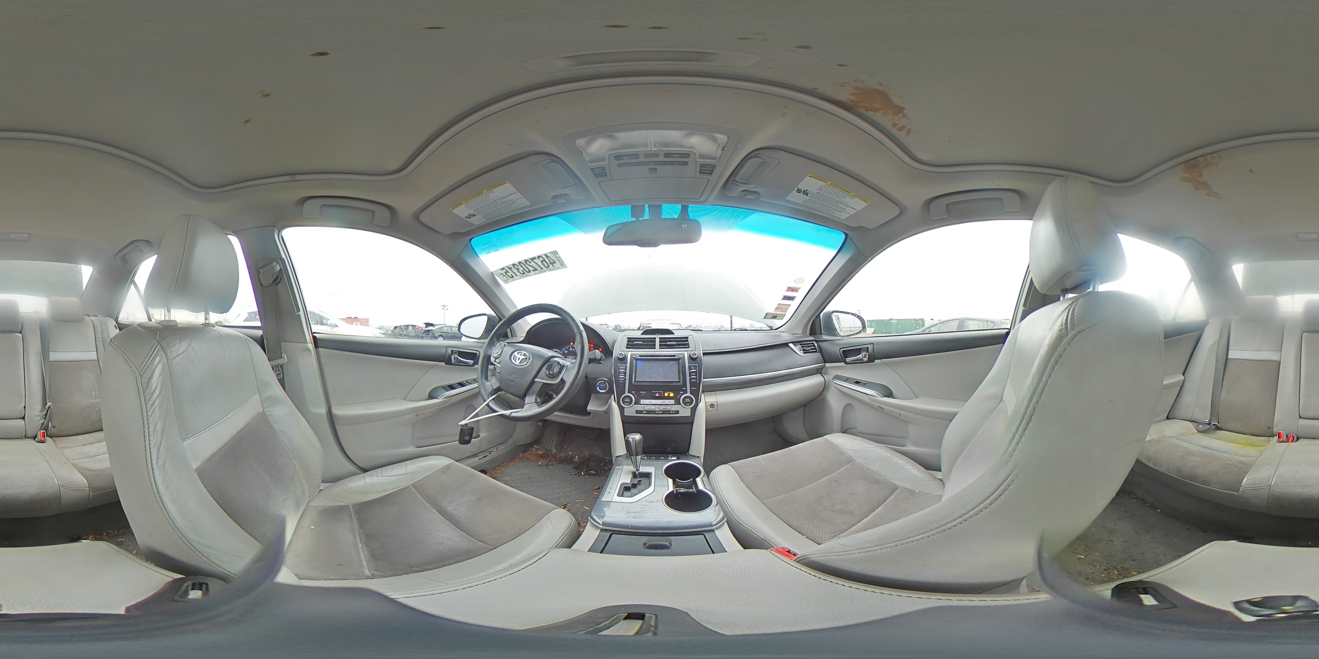 2012 Toyota Camry - Image 13