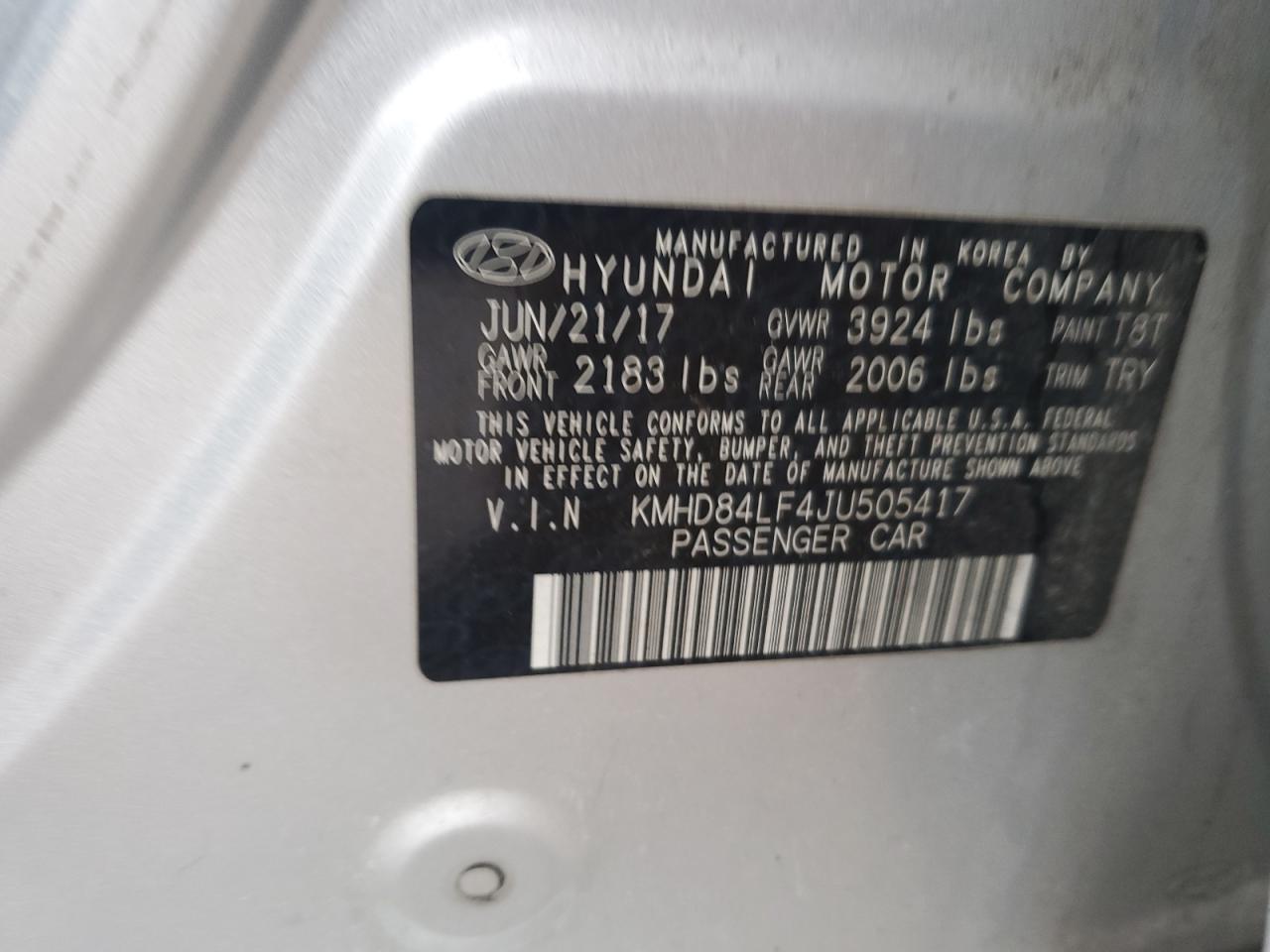 2018 Hyundai Elantra - Image 12