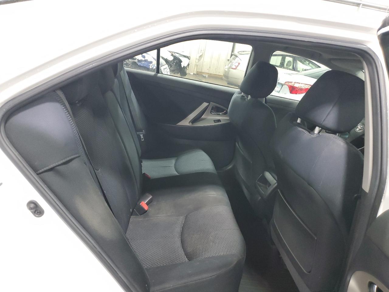 2011 Toyota Camry - Image 10