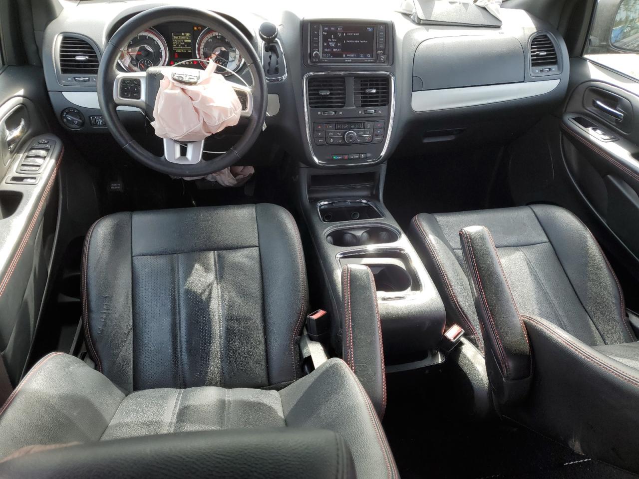 2018 Dodge Caravan - Image 8