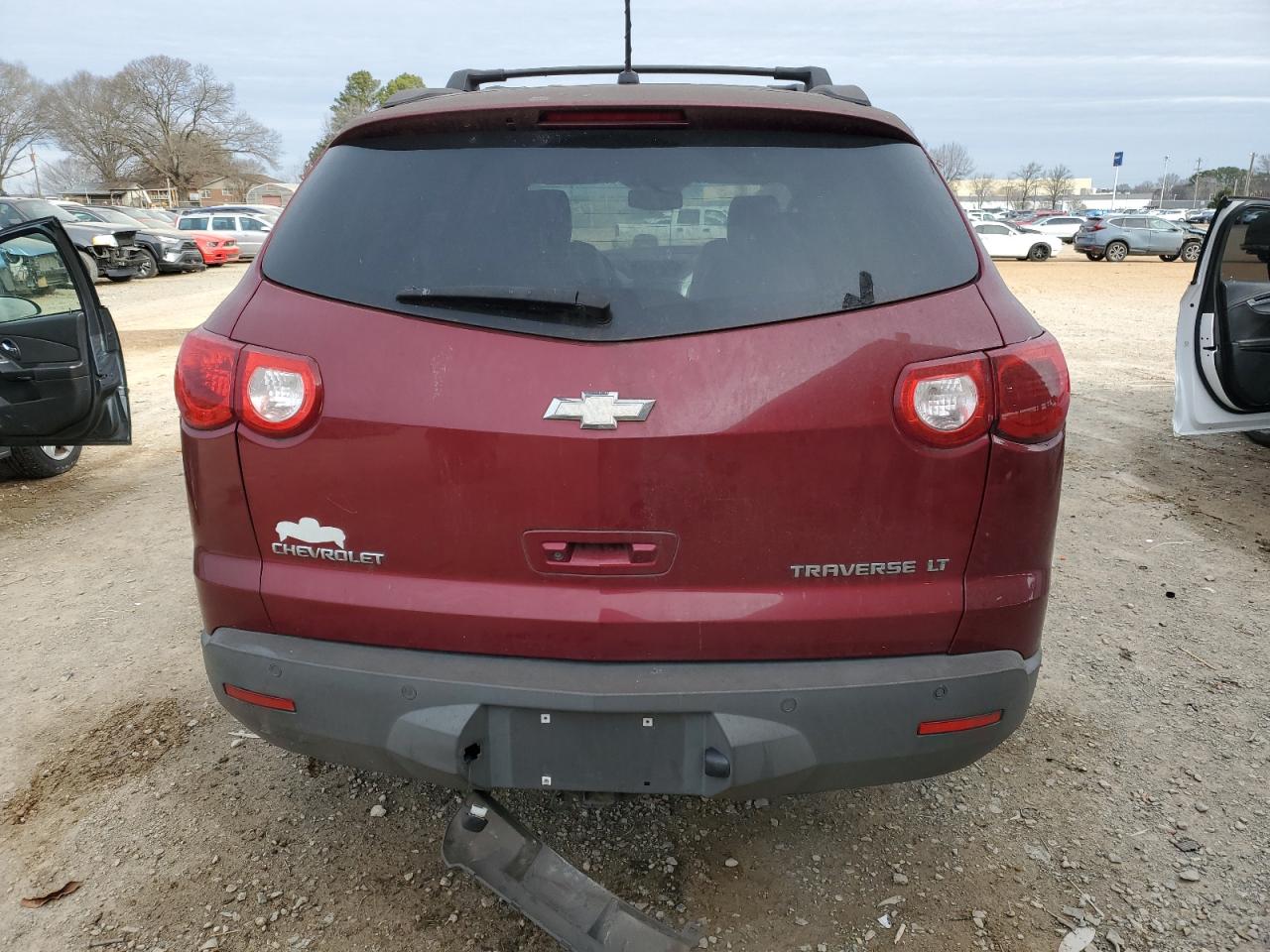 2009 Chevrolet Traverse - Image 6