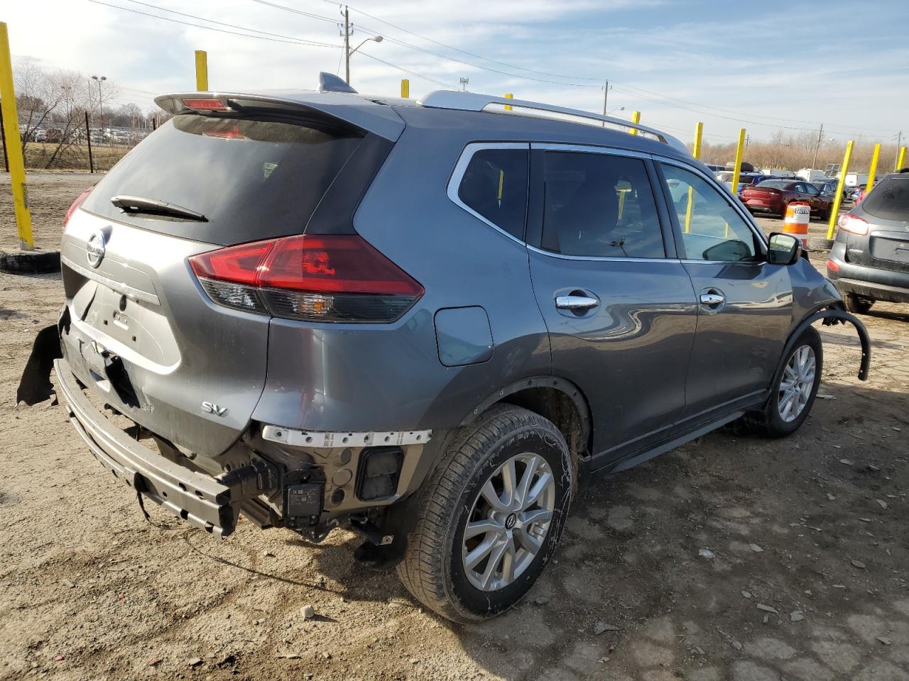 KNMAT2MTXJP619516 NISSAN ROGUE 2018