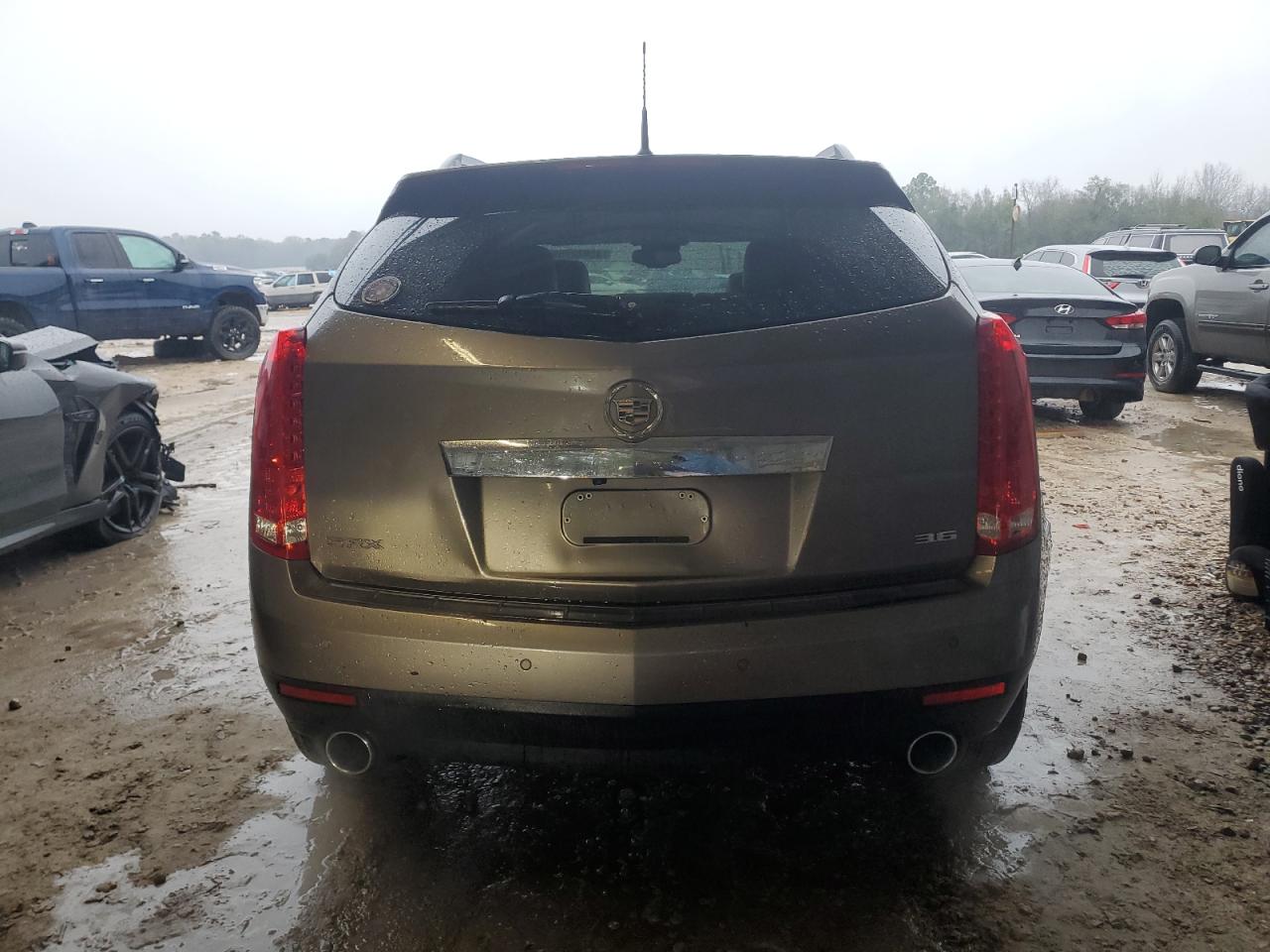 2012 Cadillac SRX - Image 6