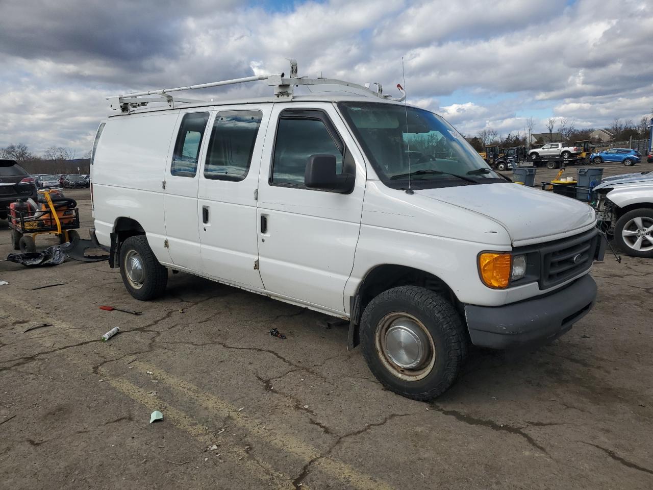 2005 Ford Econoline - Image 4