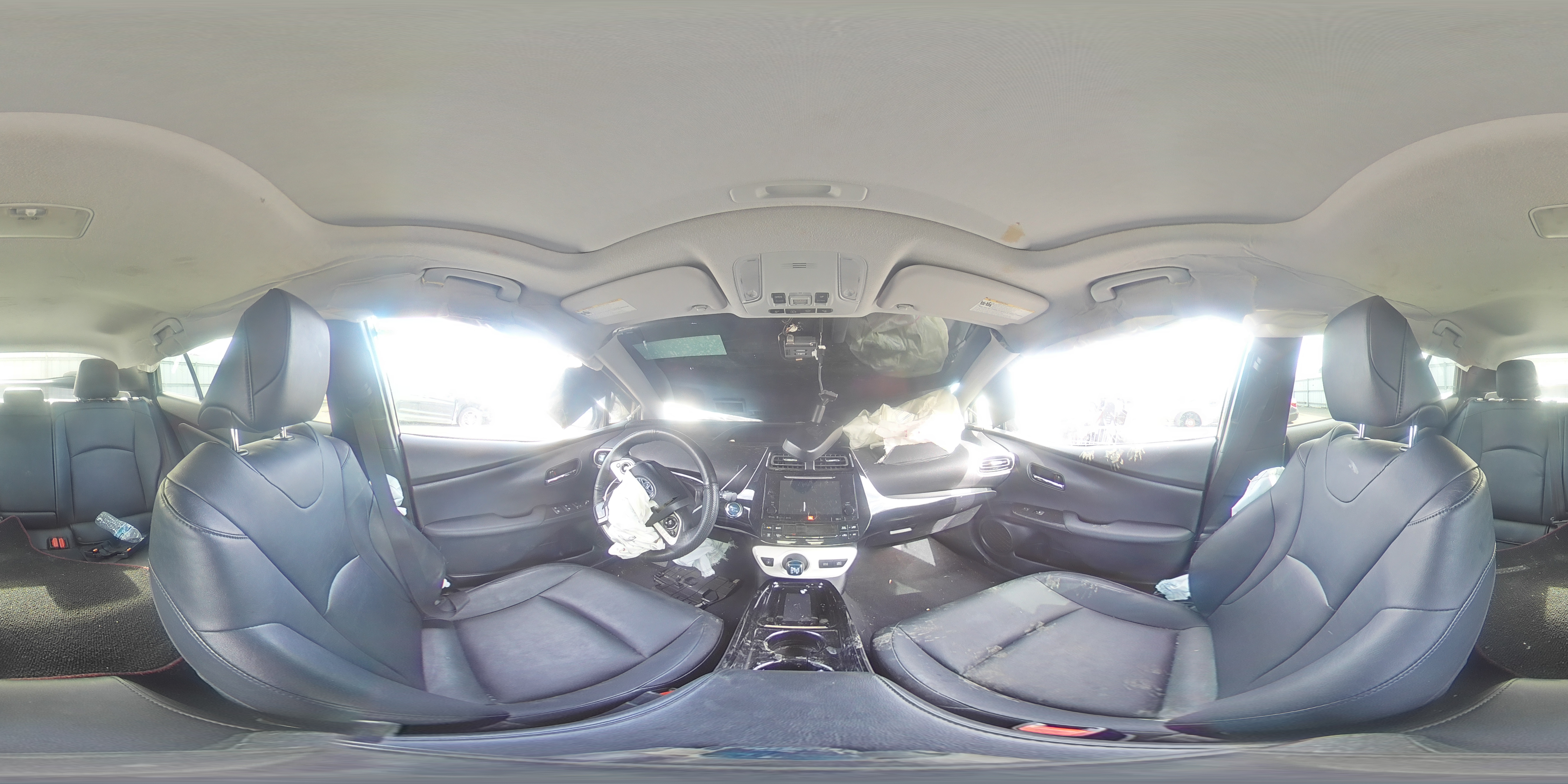 2017 Toyota Prius - Image 13