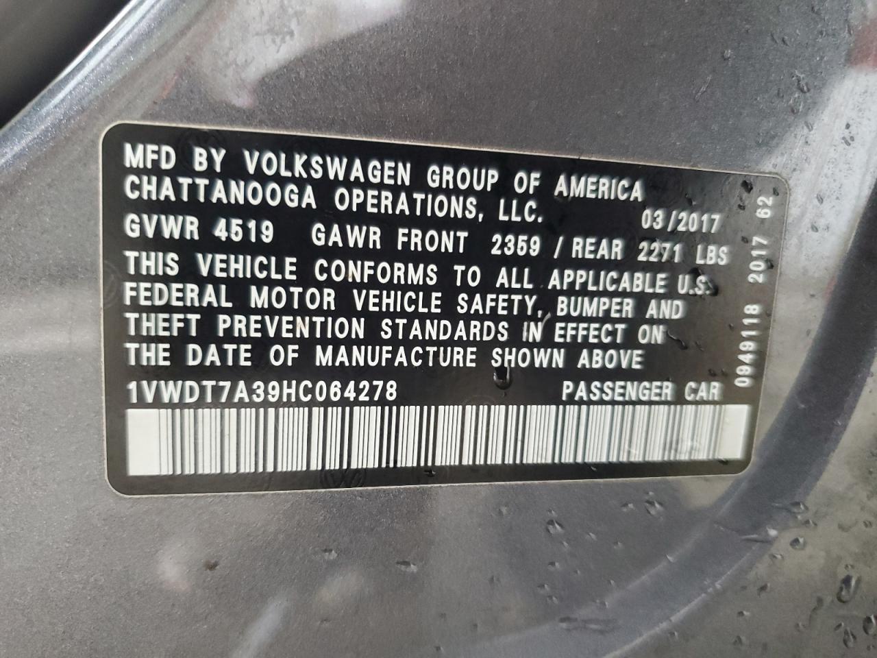 2017 Volkswagen Passat - Image 12