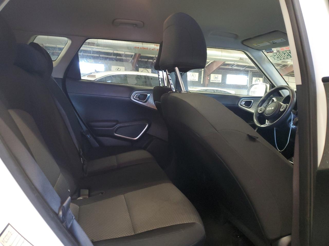 2022 Kia Soul - Image 10