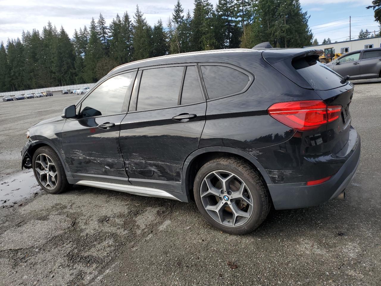 2016 BMW X1 - Image 2
