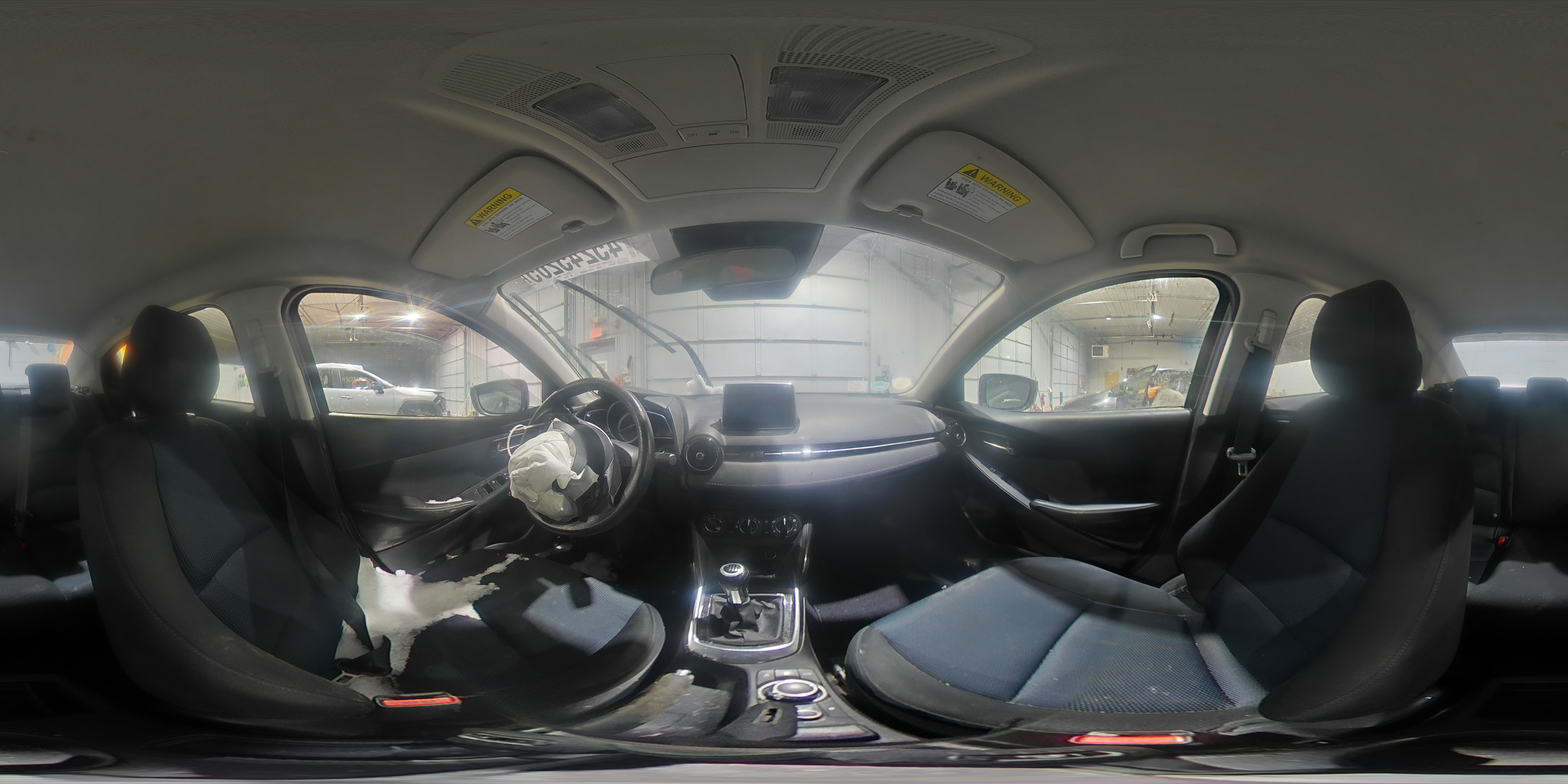 2017 Toyota Yaris - Image 13