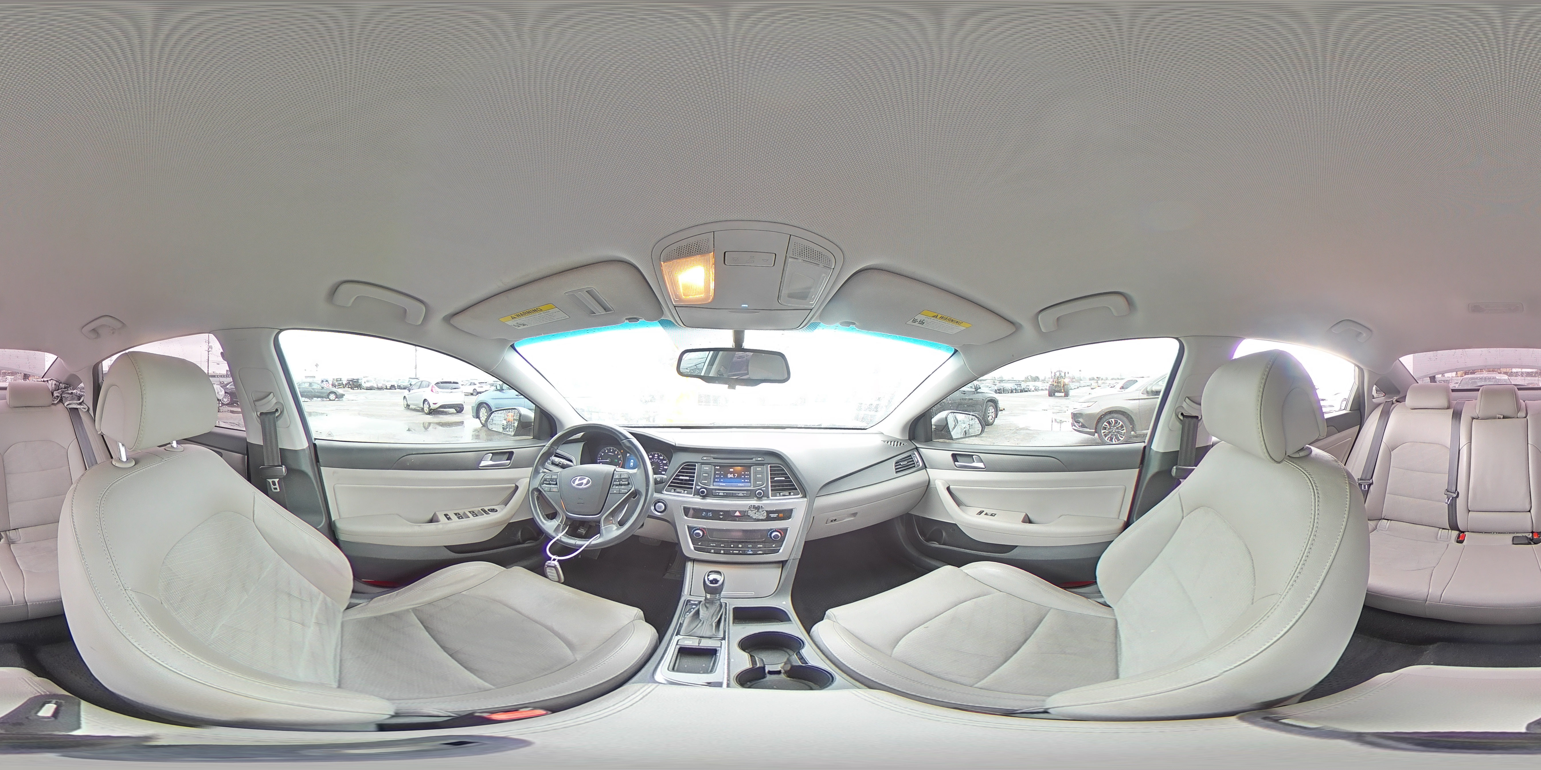 2015 Hyundai Sonata - Image 12
