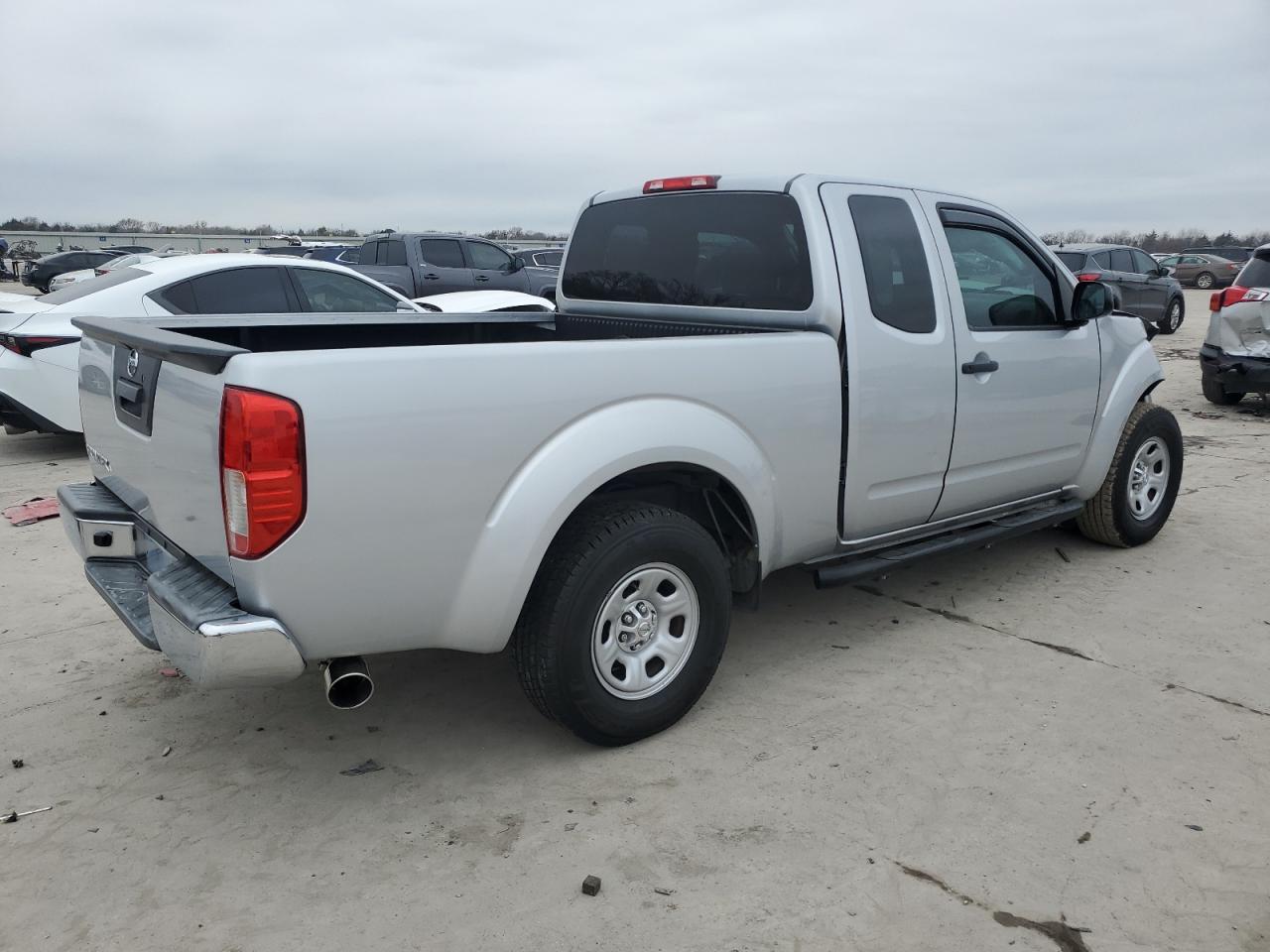 2016 Nissan Navara (Frontier) - Image 3
