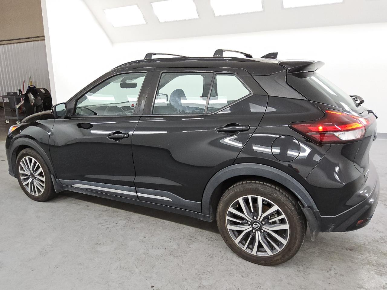 2021 Nissan Kicks - Image 2