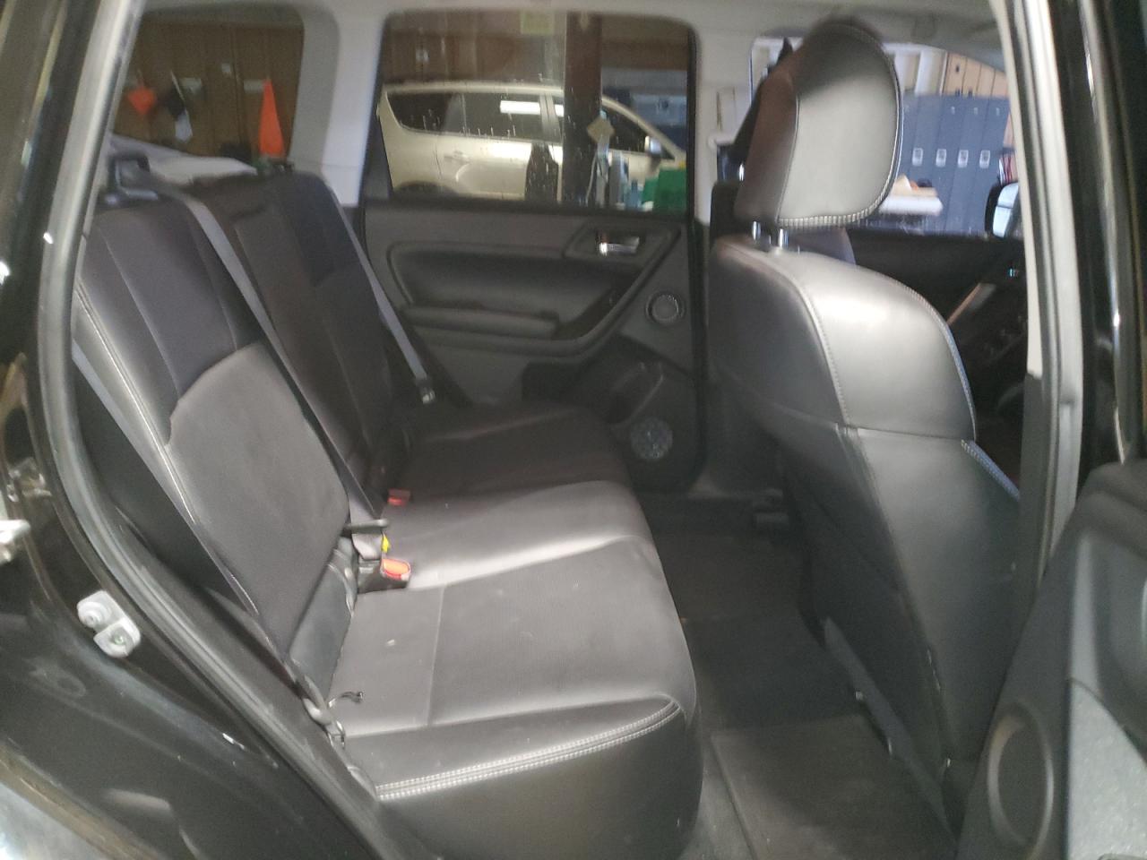 2015 Subaru Forester - Image 11