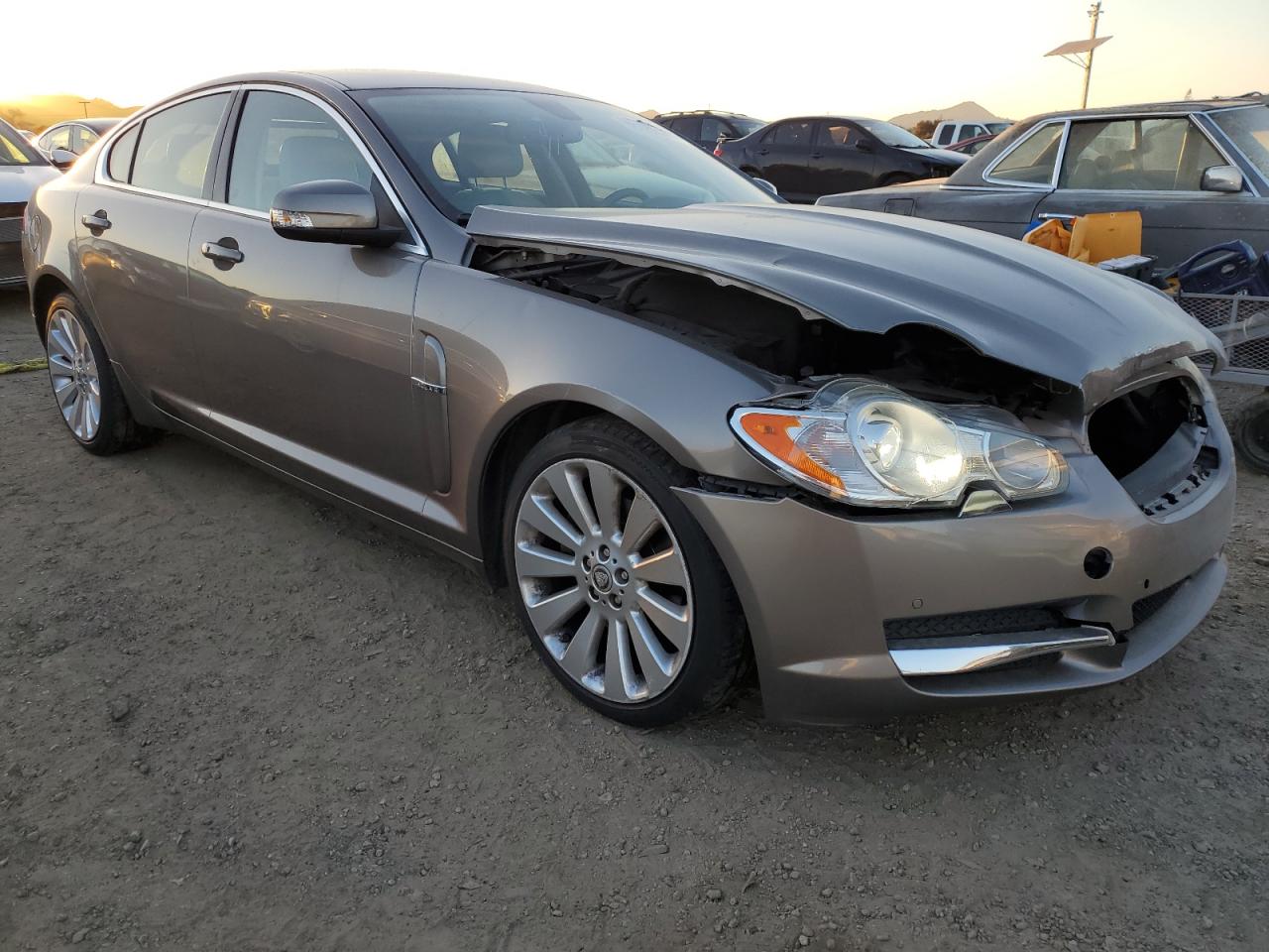2009 Jaguar XF - Image 4