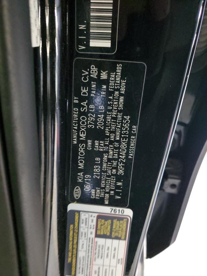 2019 Kia Forte - Image 12
