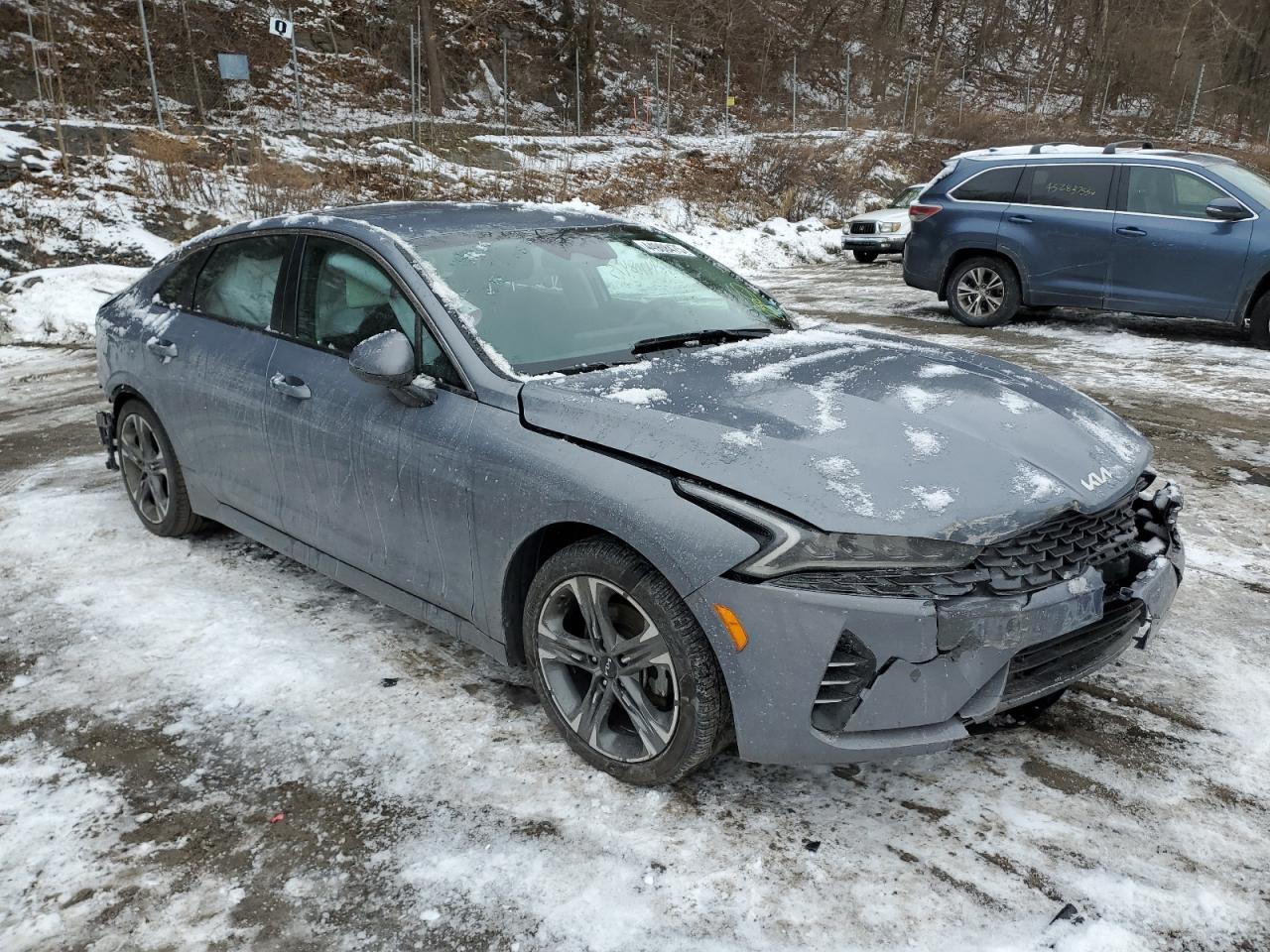 2022 Kia K5 - Image 4