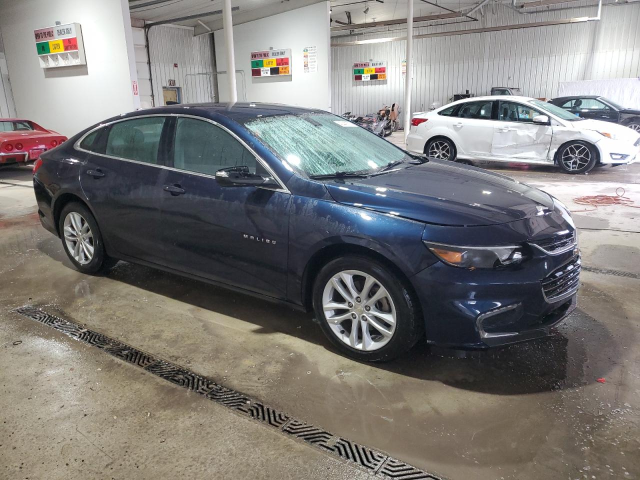 2016 Chevrolet Malibu - Image 4