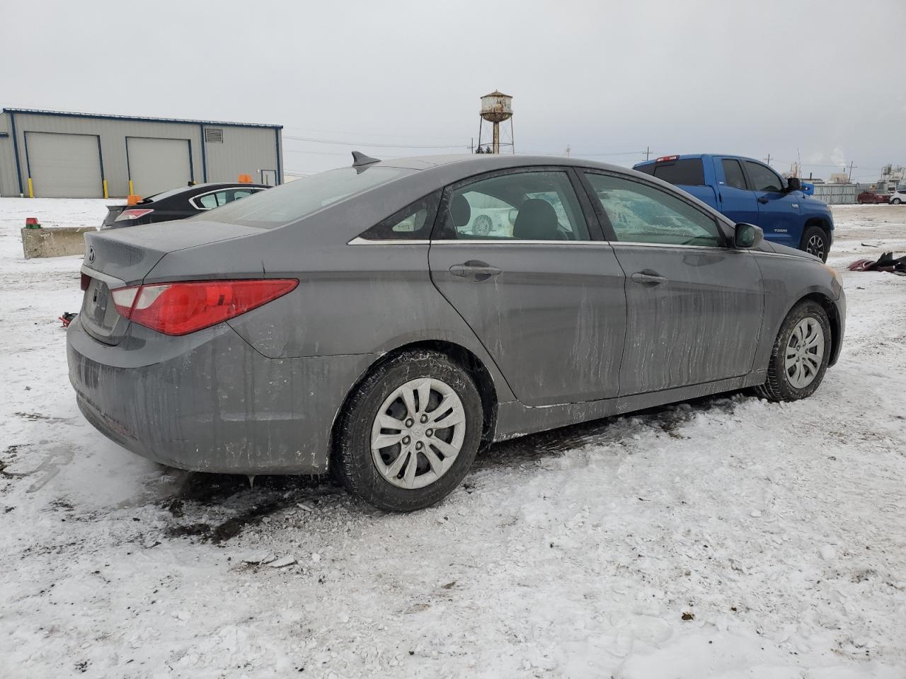 2011 Hyundai Sonata - Image 3
