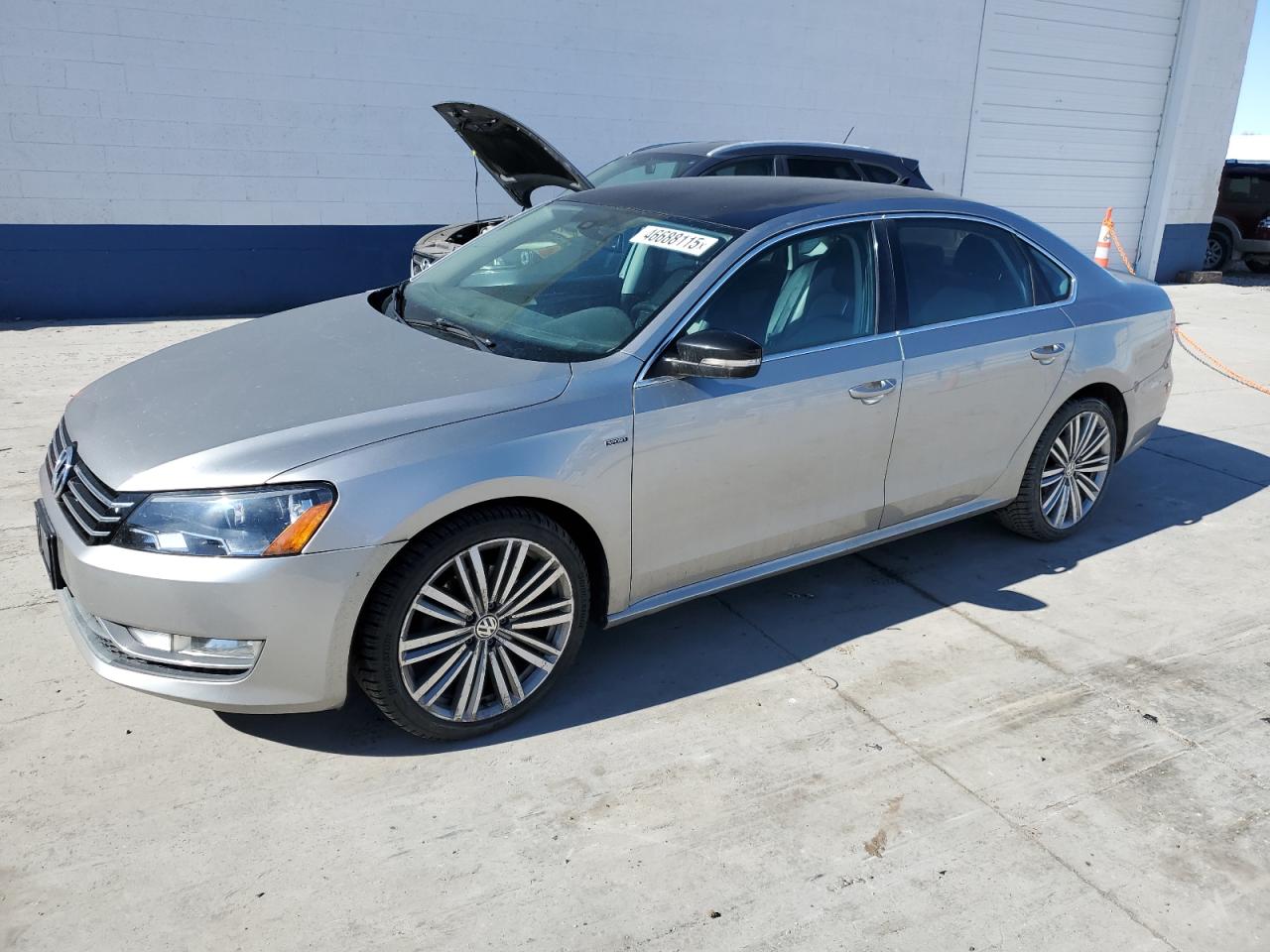 2014 Volkswagen Passat - Image 1