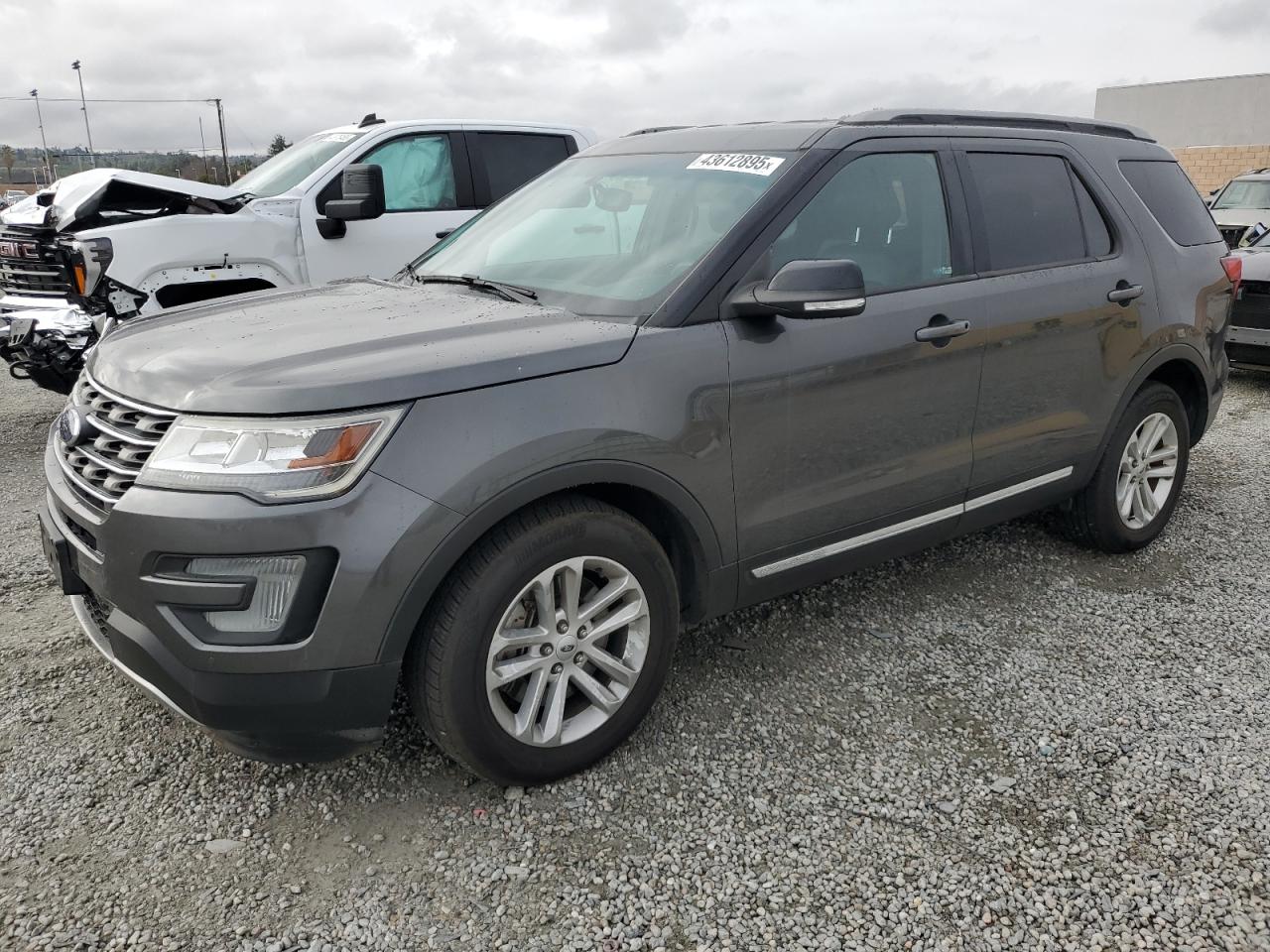 2017 Ford Explorer - Image 1