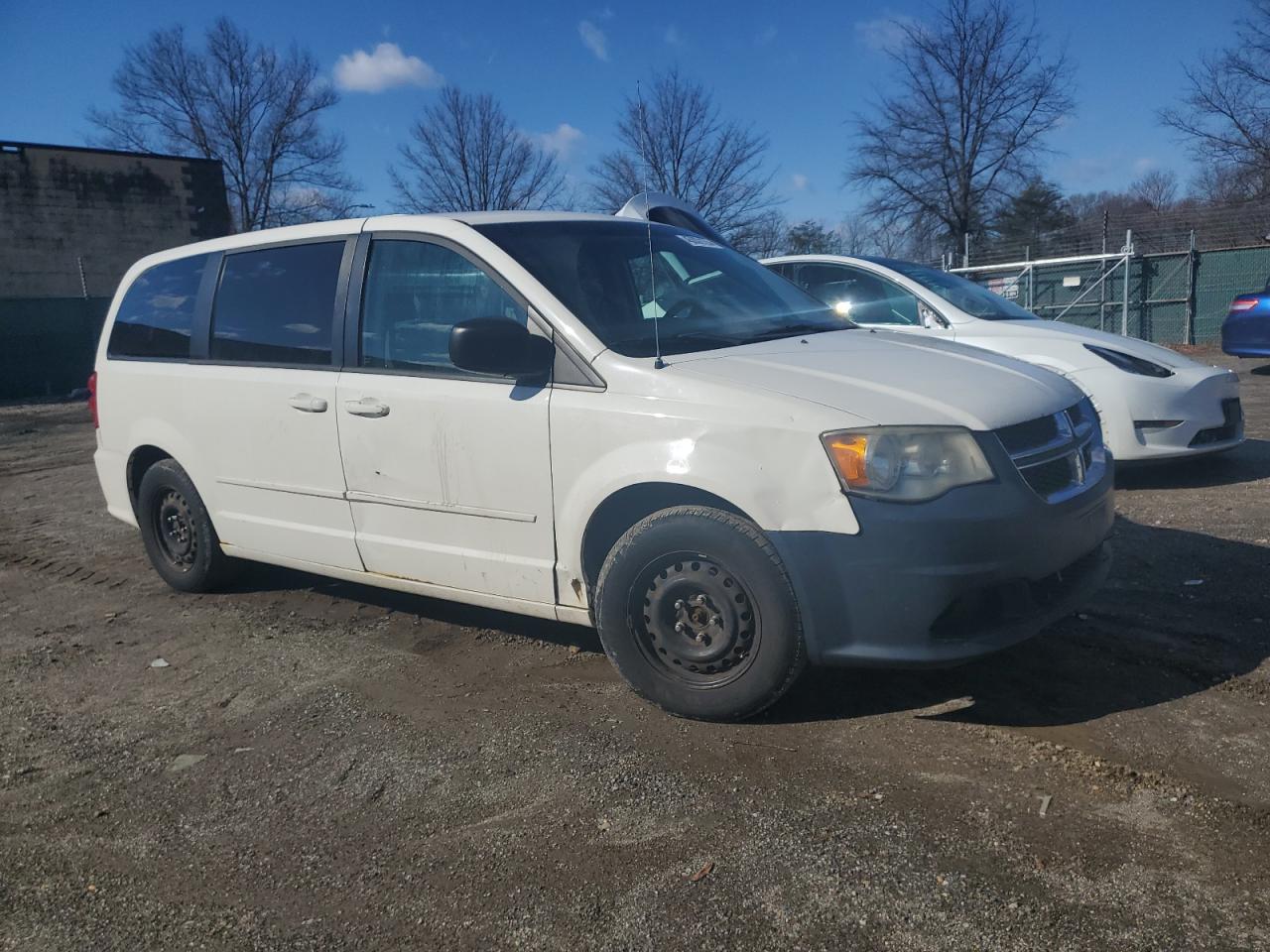 2012 Dodge Caravan - Image 4