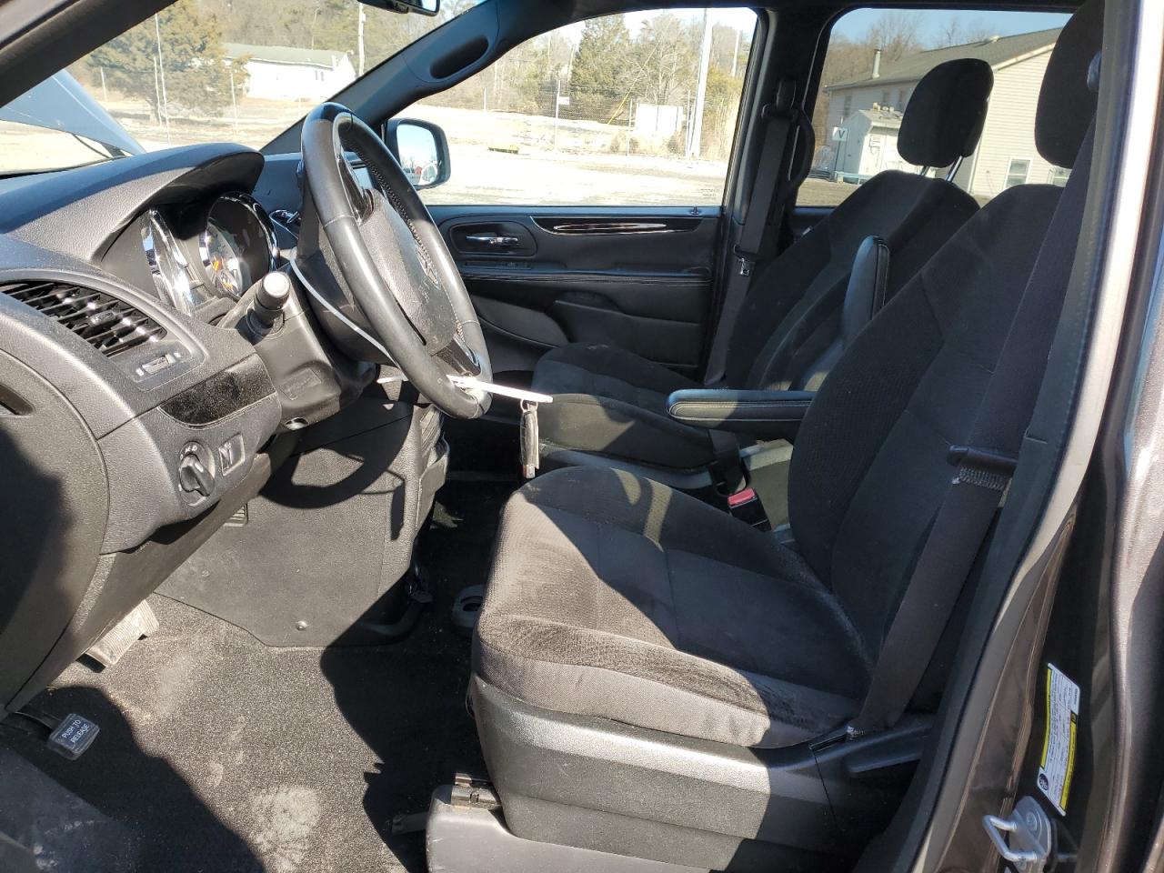 2017 Dodge Caravan - Image 7