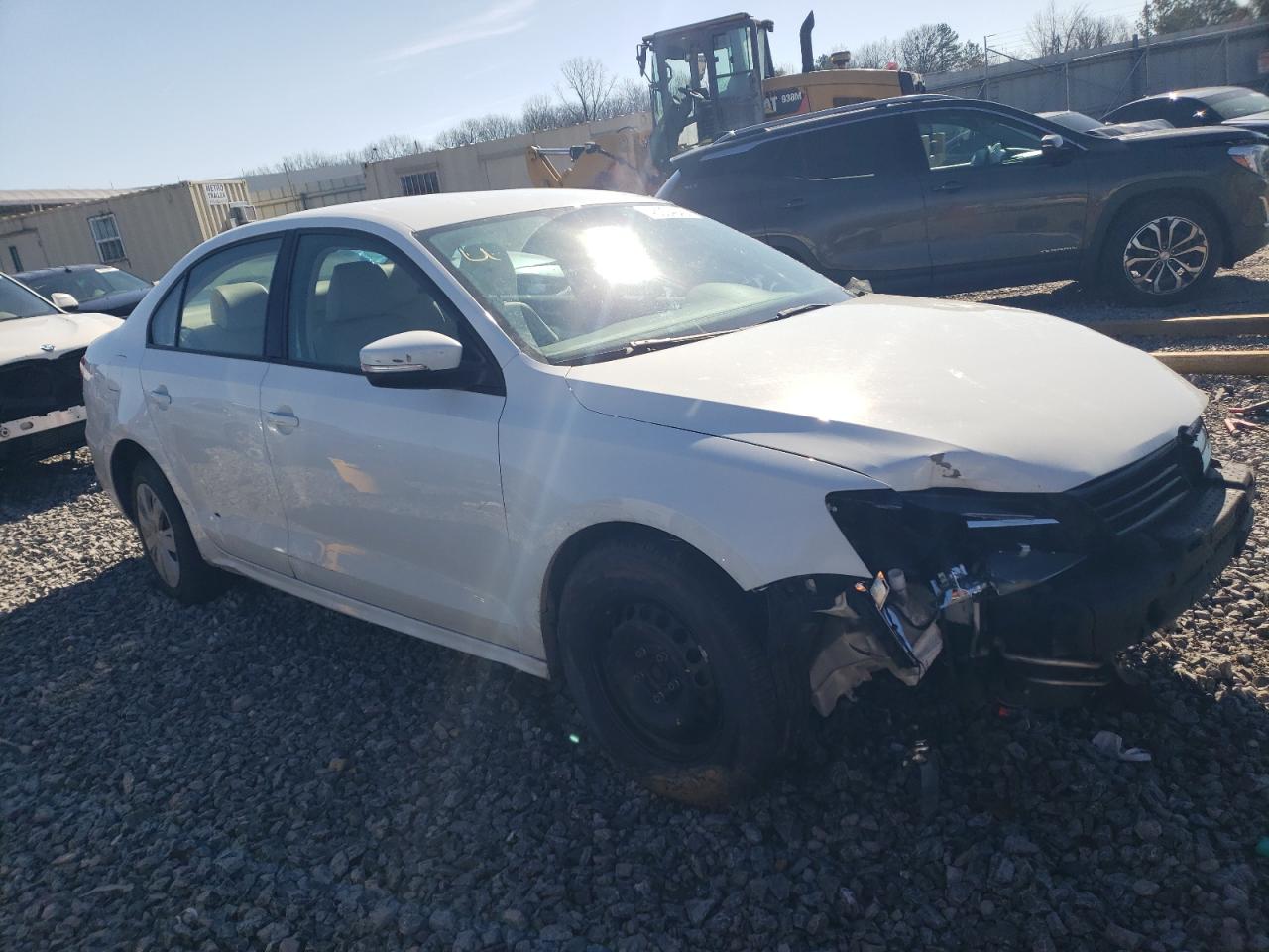 2014 Volkswagen Jetta - Image 4