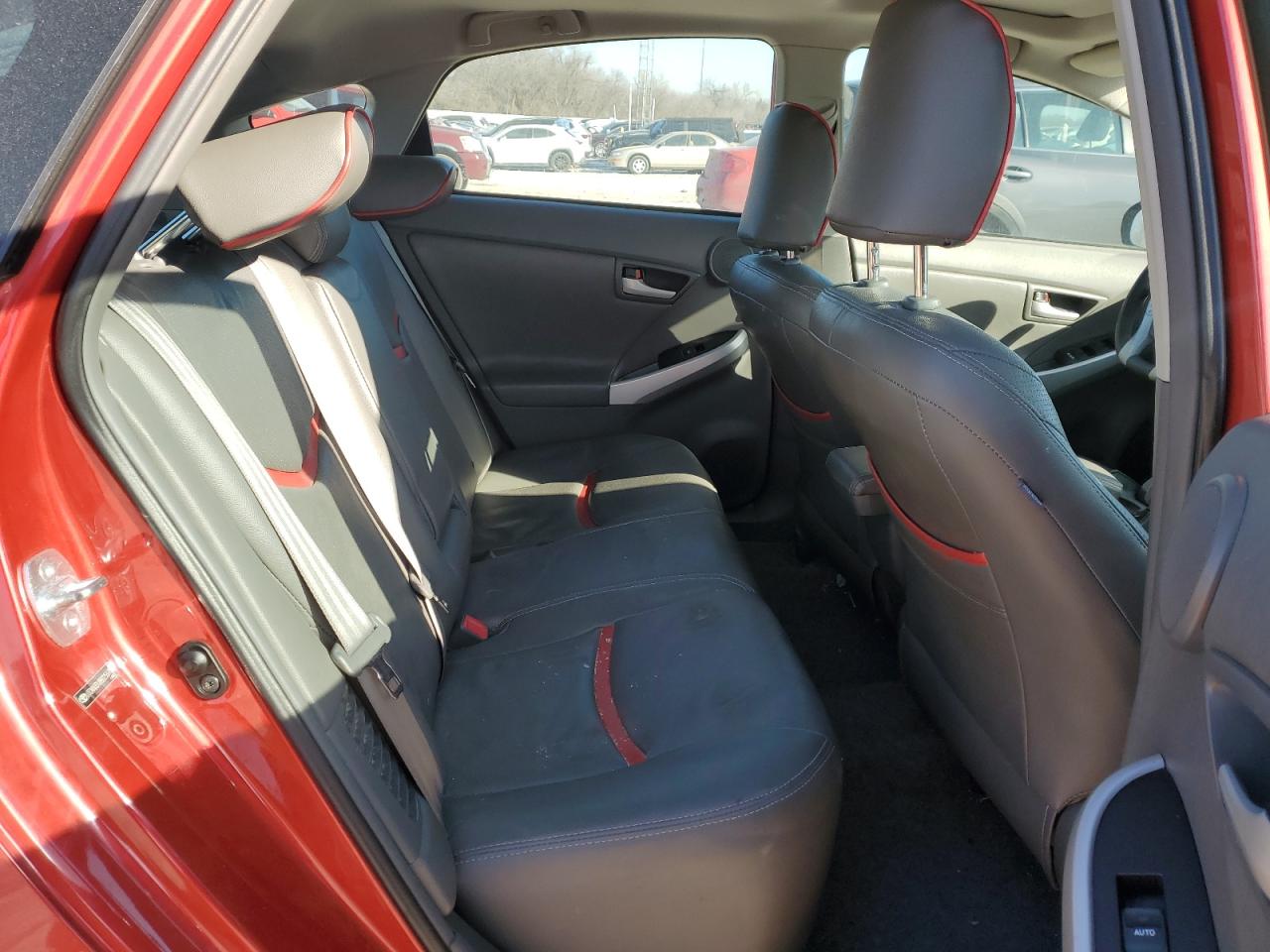 2011 Toyota Prius - Image 10