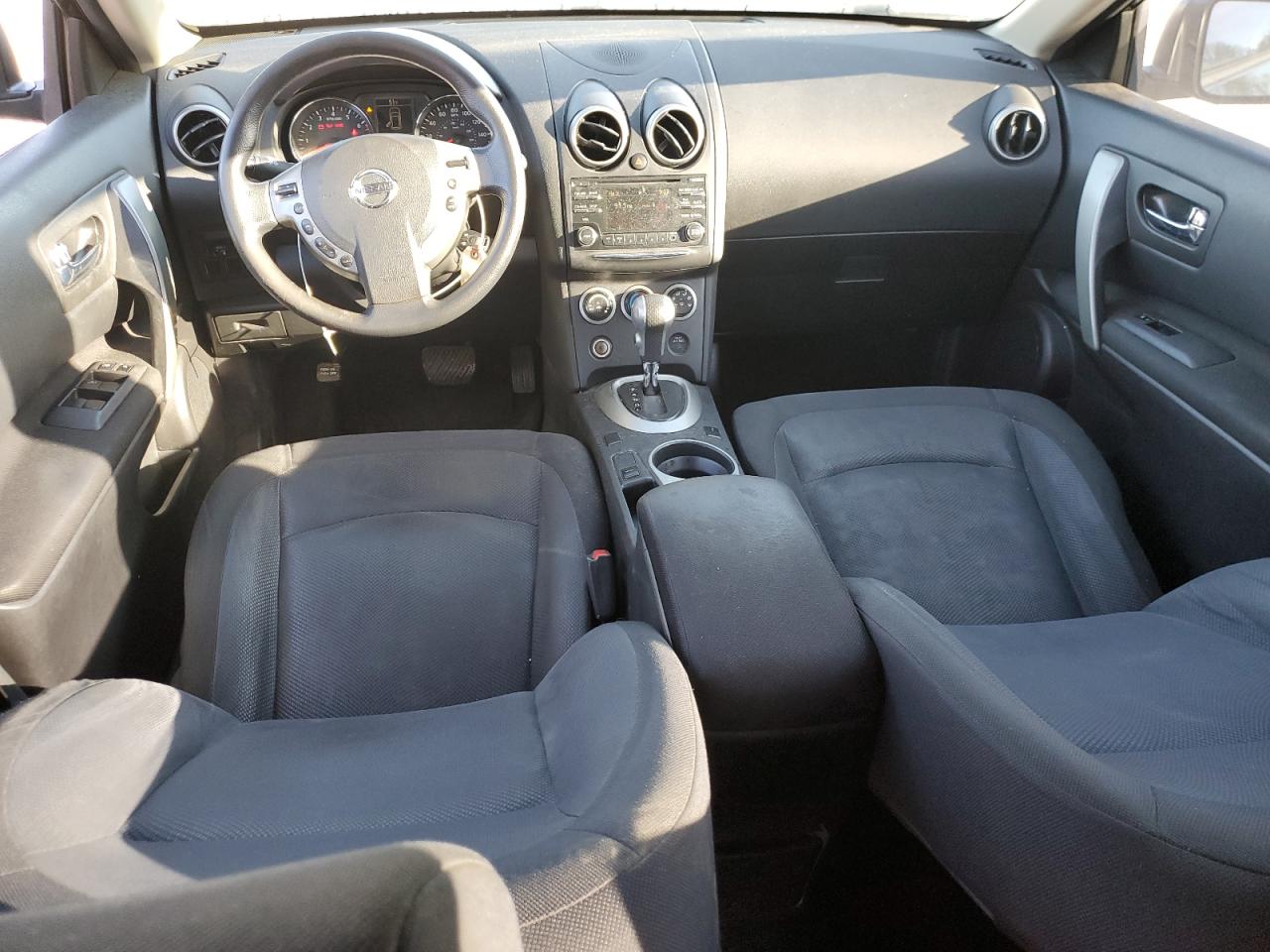 2015 Nissan Rogue - Image 8