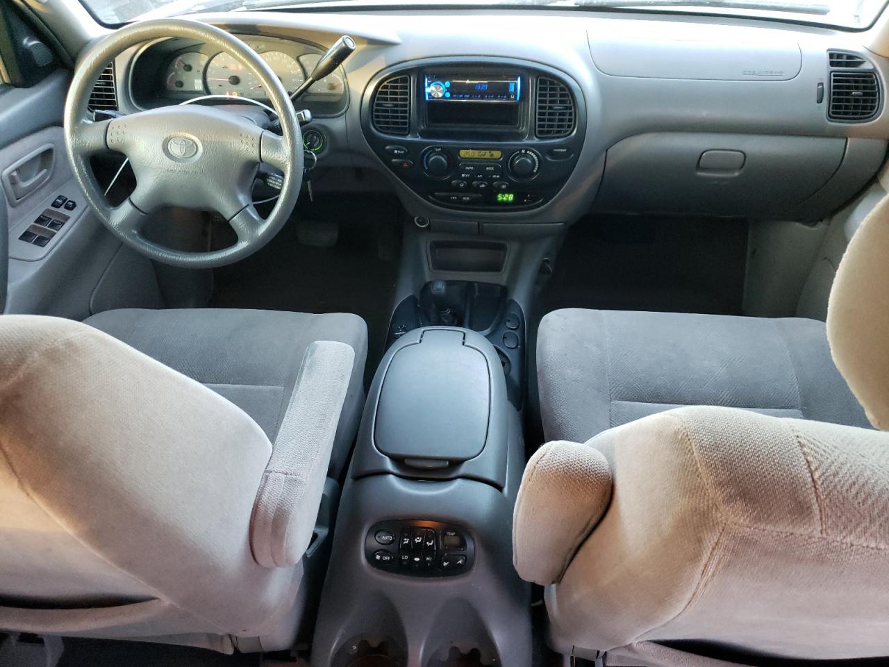 2001 Toyota Sequoia - Image 8