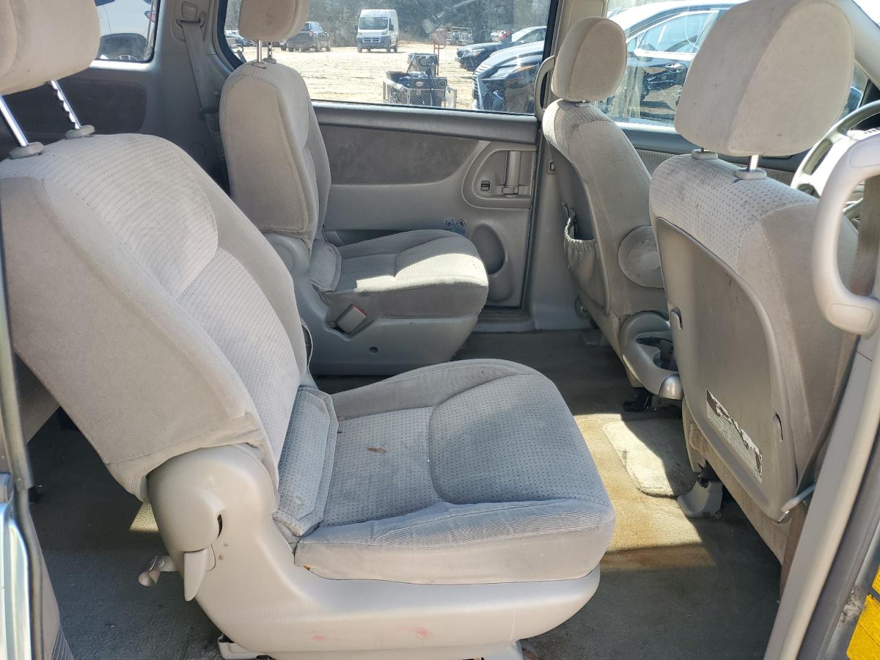 2008 Toyota Sienna - Image 12