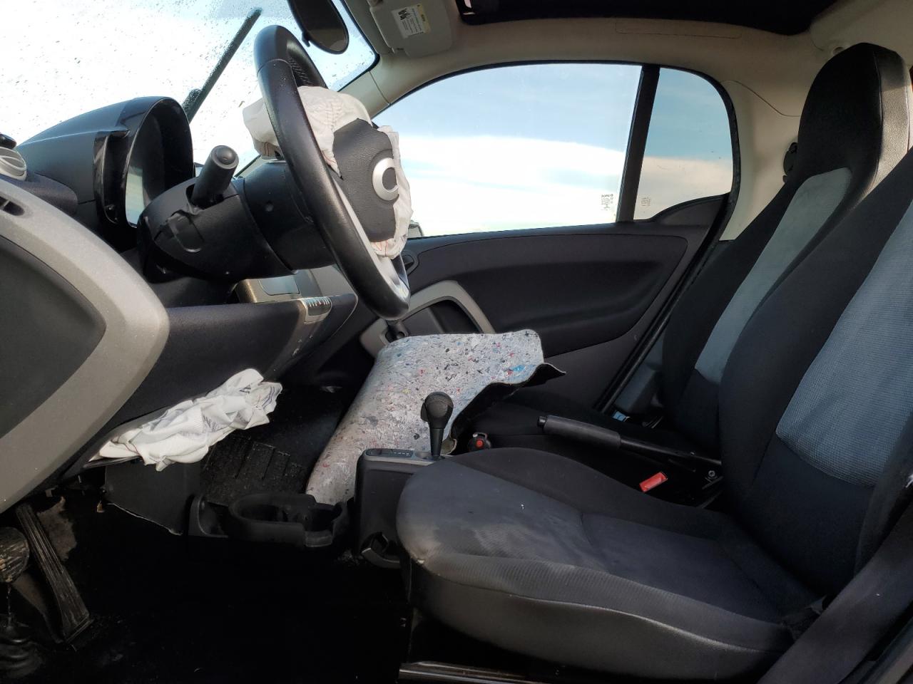 2015 Smart Fortwo - Image 7