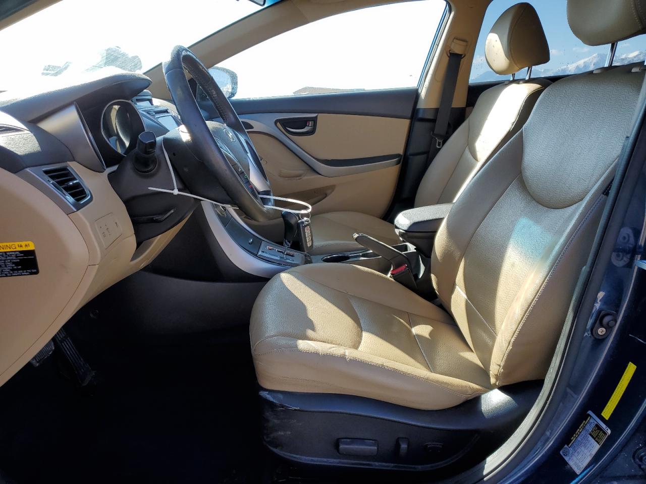 2013 Hyundai Elantra - Image 7