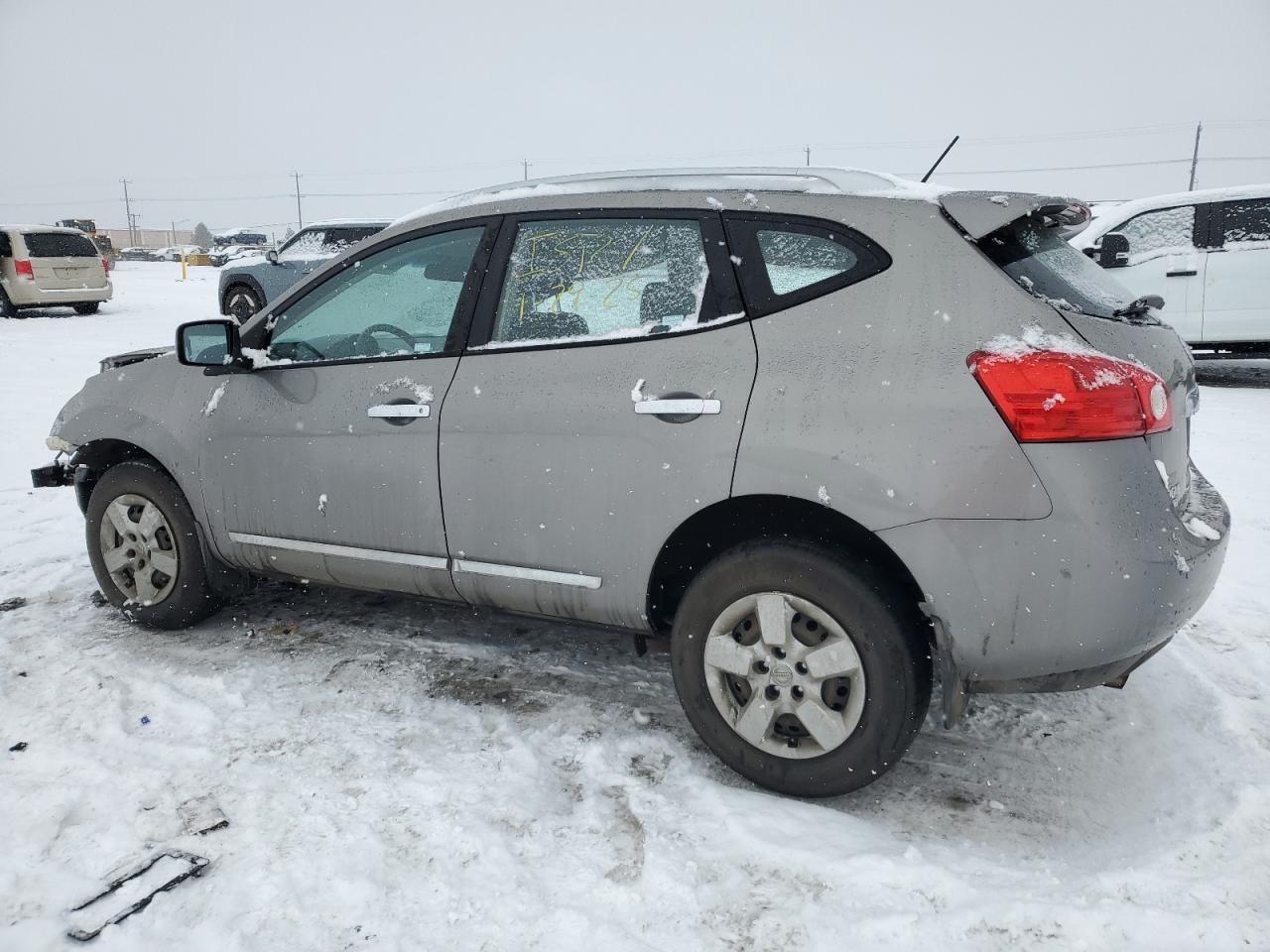 2014 Nissan Rogue - Image 2