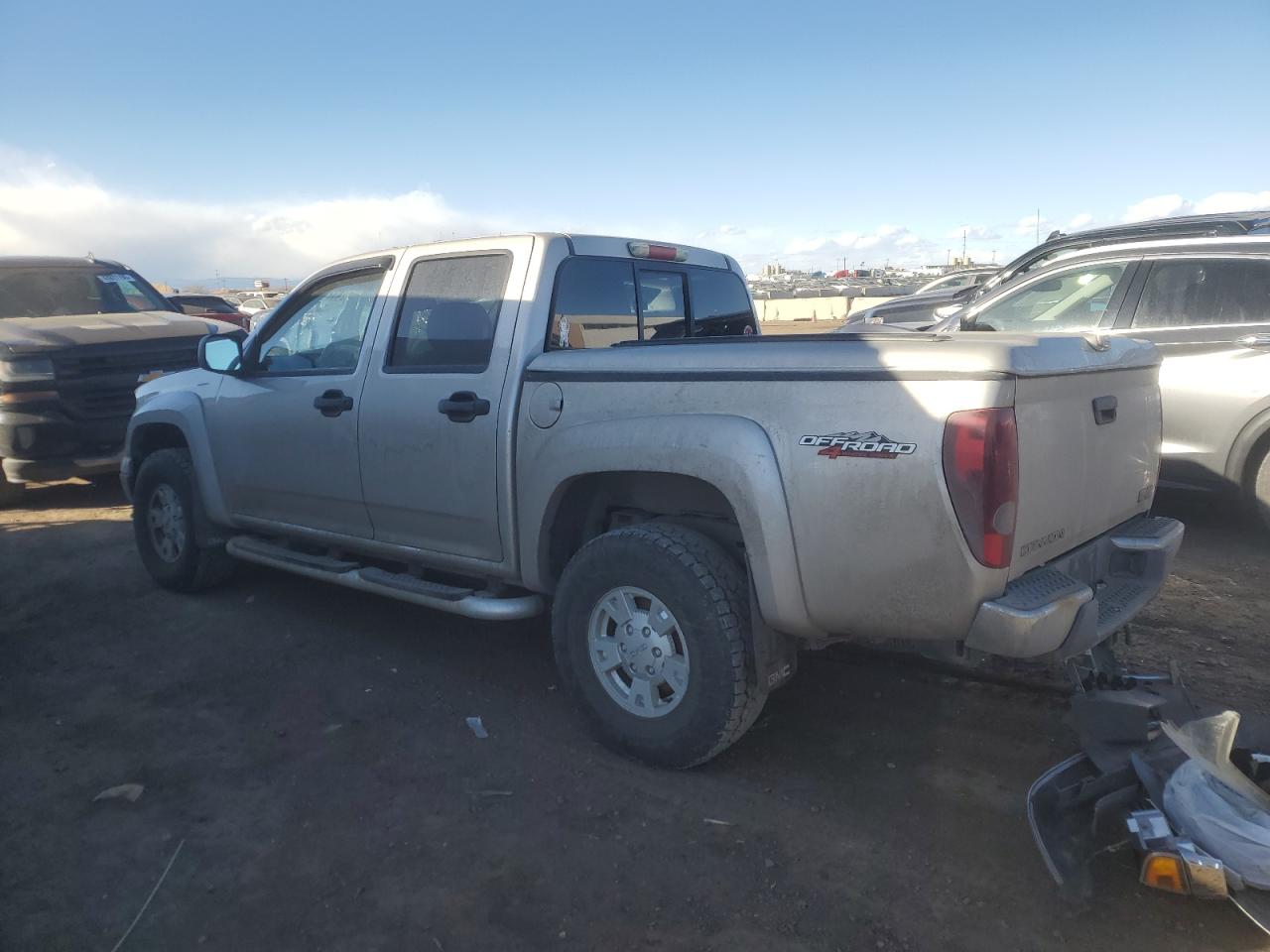 2006 GMC Canyon - Image 2
