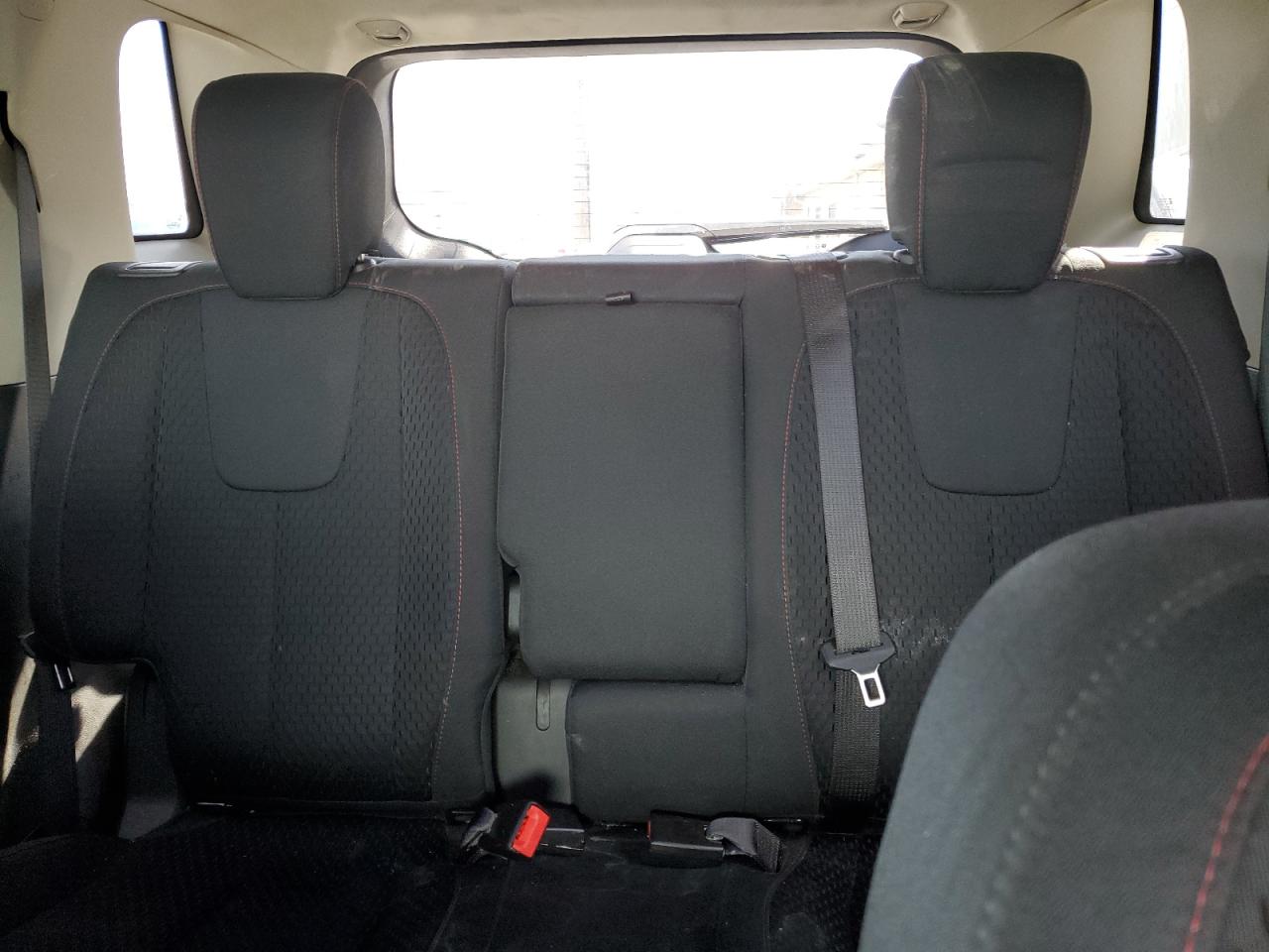 2015 GMC Terrain - Image 10