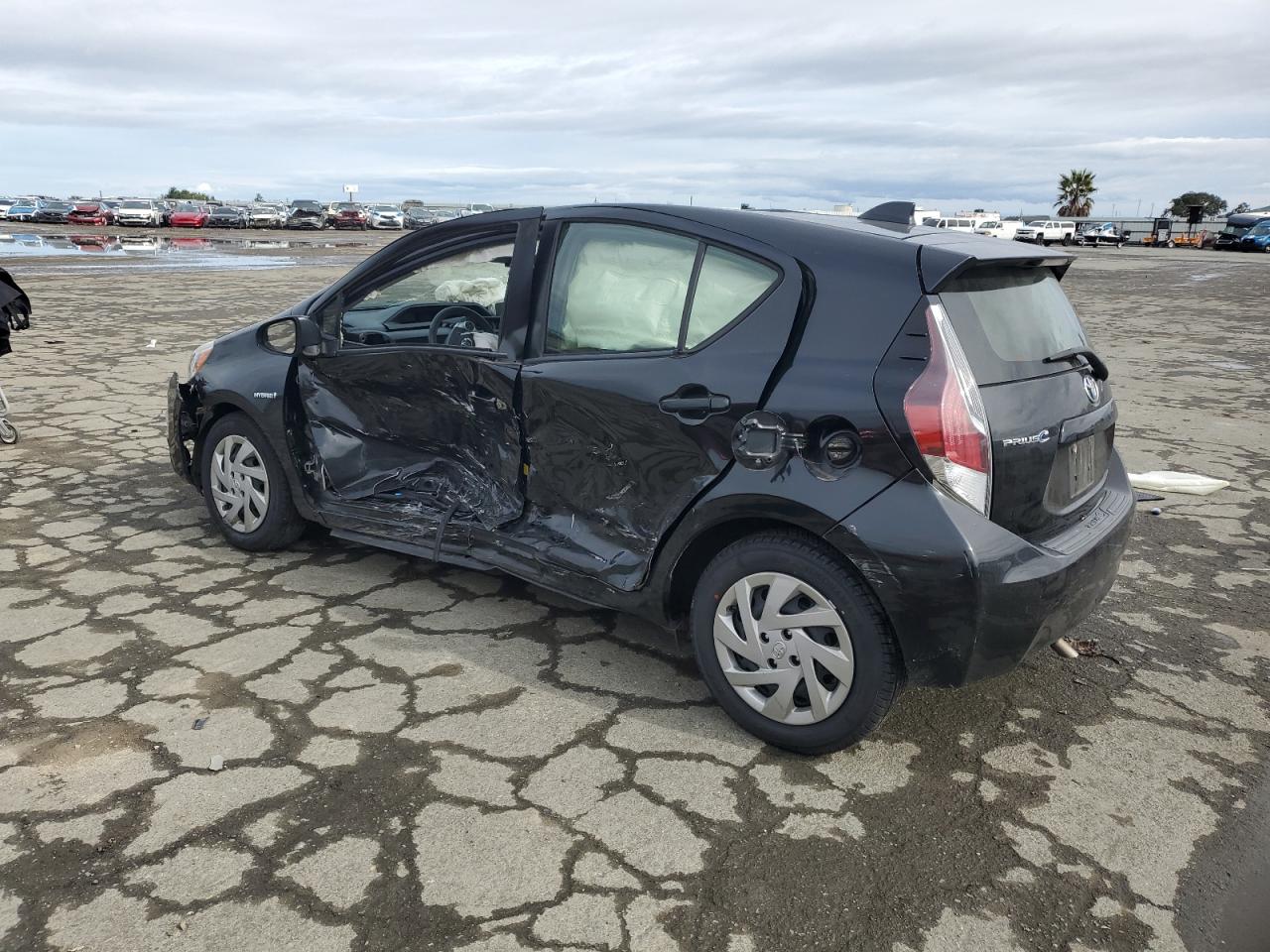 2015 Toyota Prius - Image 2