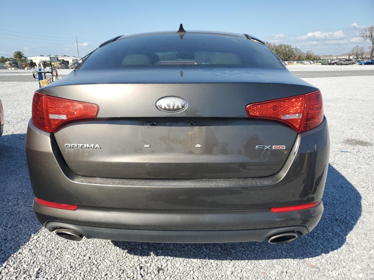 2013 Kia Optima - Image 6
