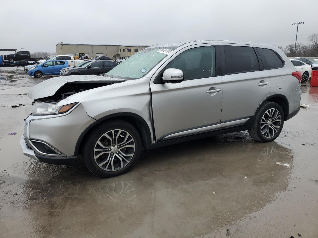 2018 Mitsubishi Outlander - Image 1