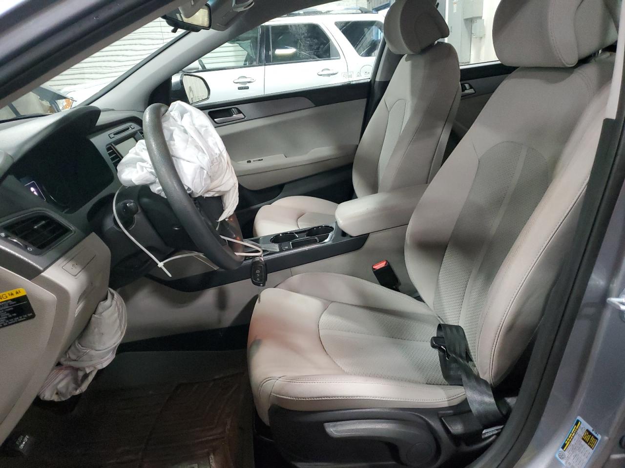 2017 Hyundai Sonata - Image 7