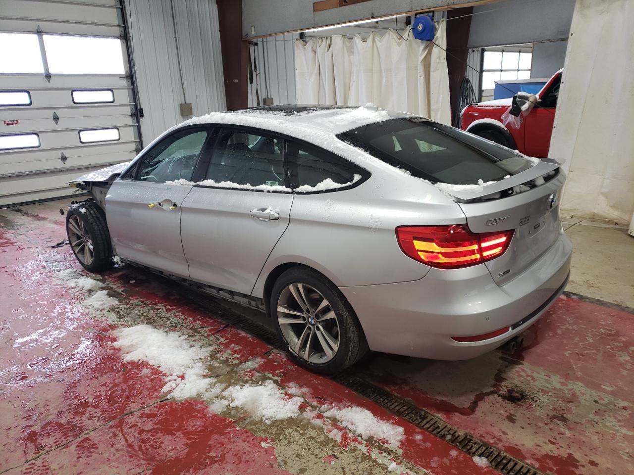 2016 BMW 3er - Image 2