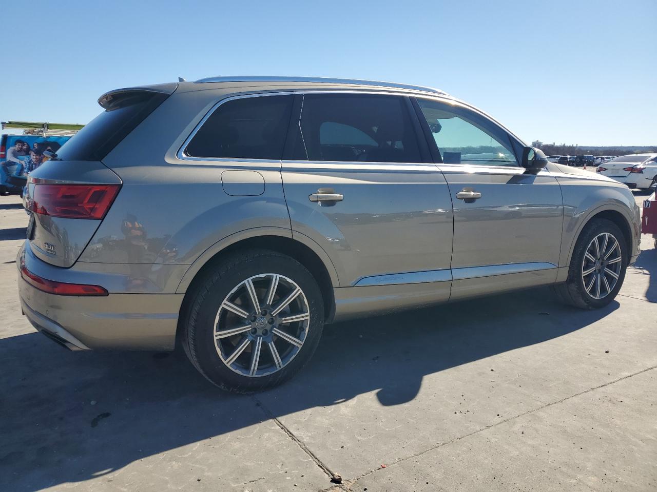 2017 Audi Q7 - Image 3